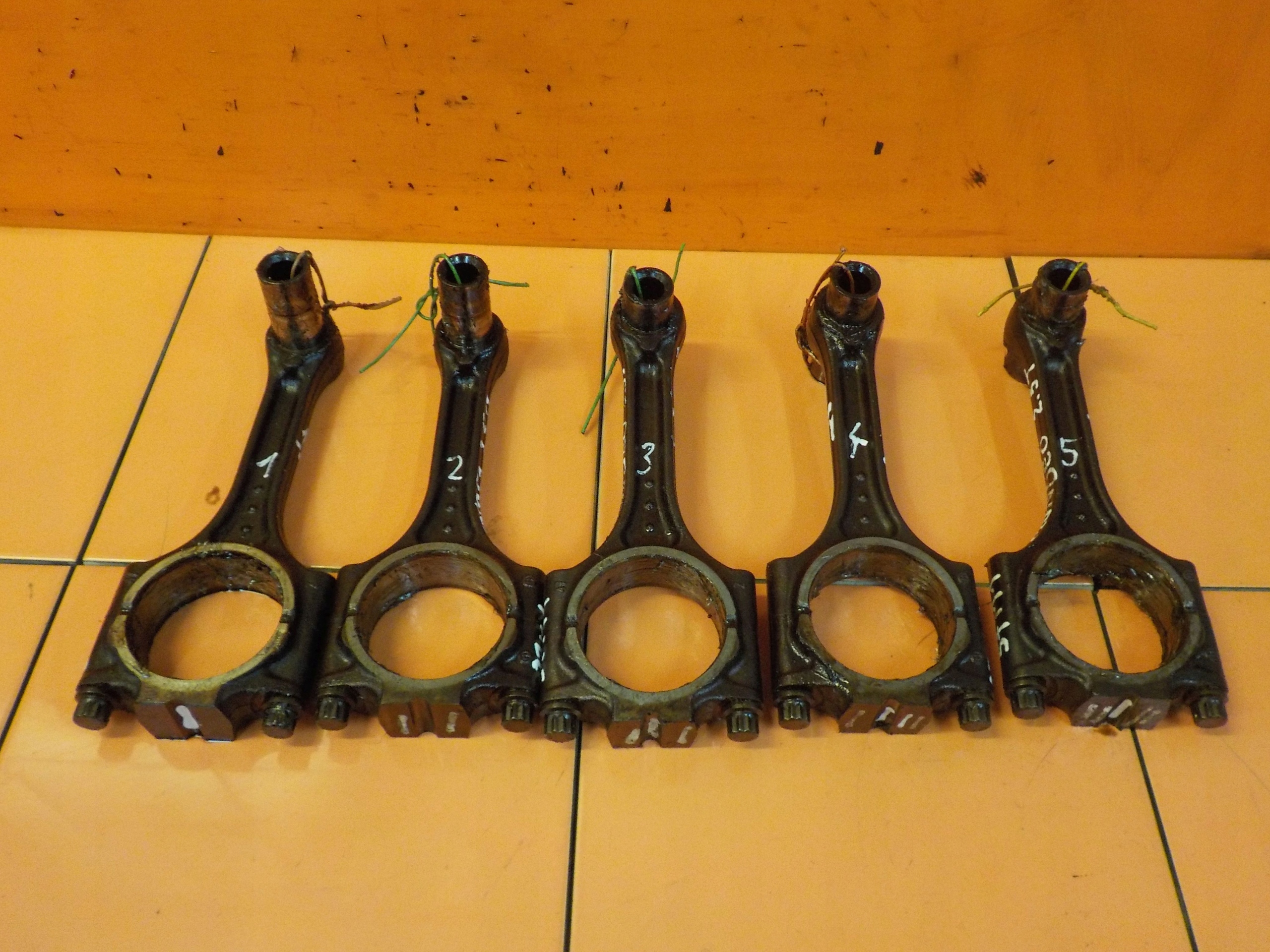 MONDEO MK4 2.5 T 08r korbowod