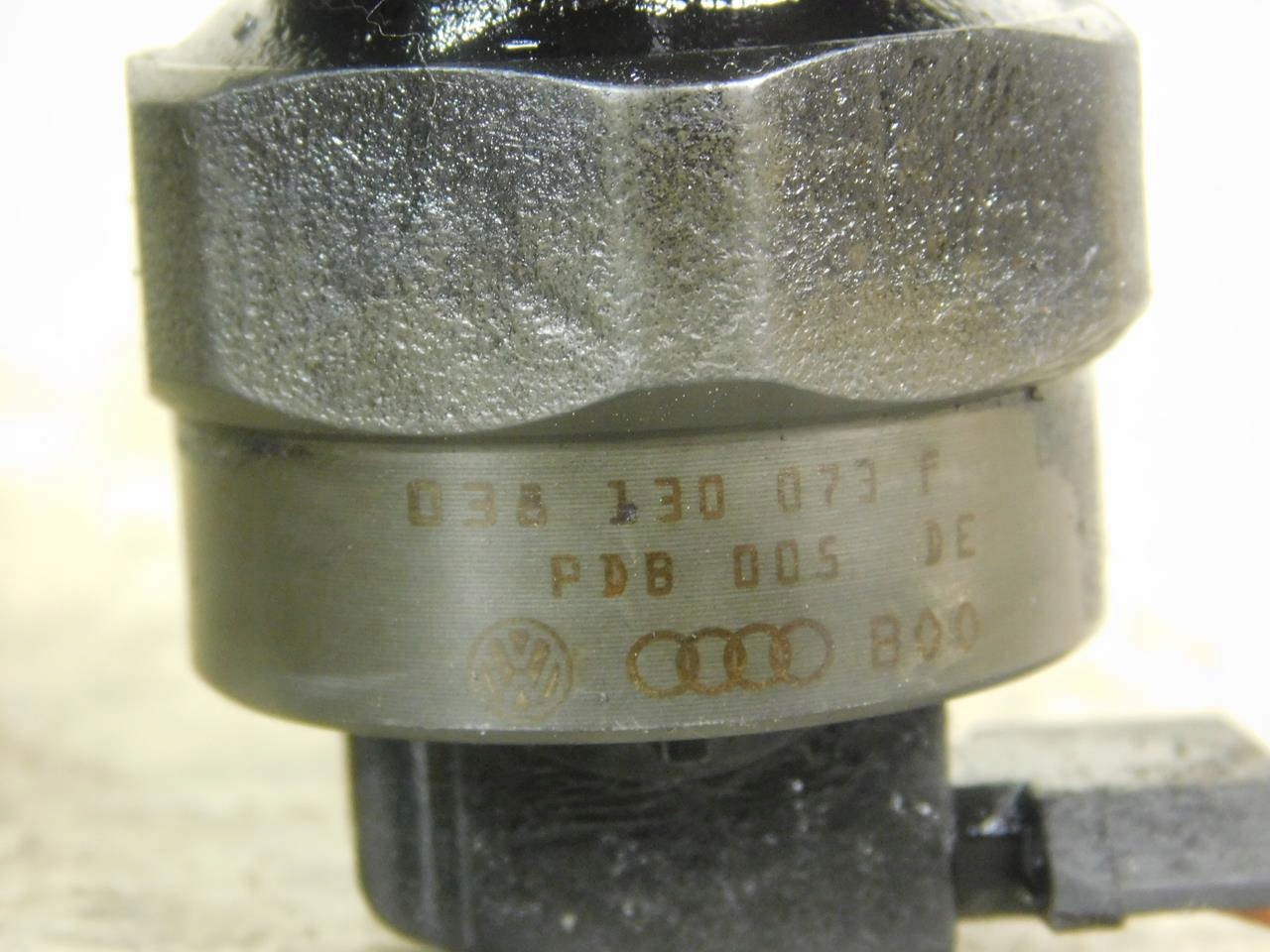 POMPOWTRYSKIWACZE AUDI A4 B5 1.9 TDI 038130073F Typ silnika Diesel