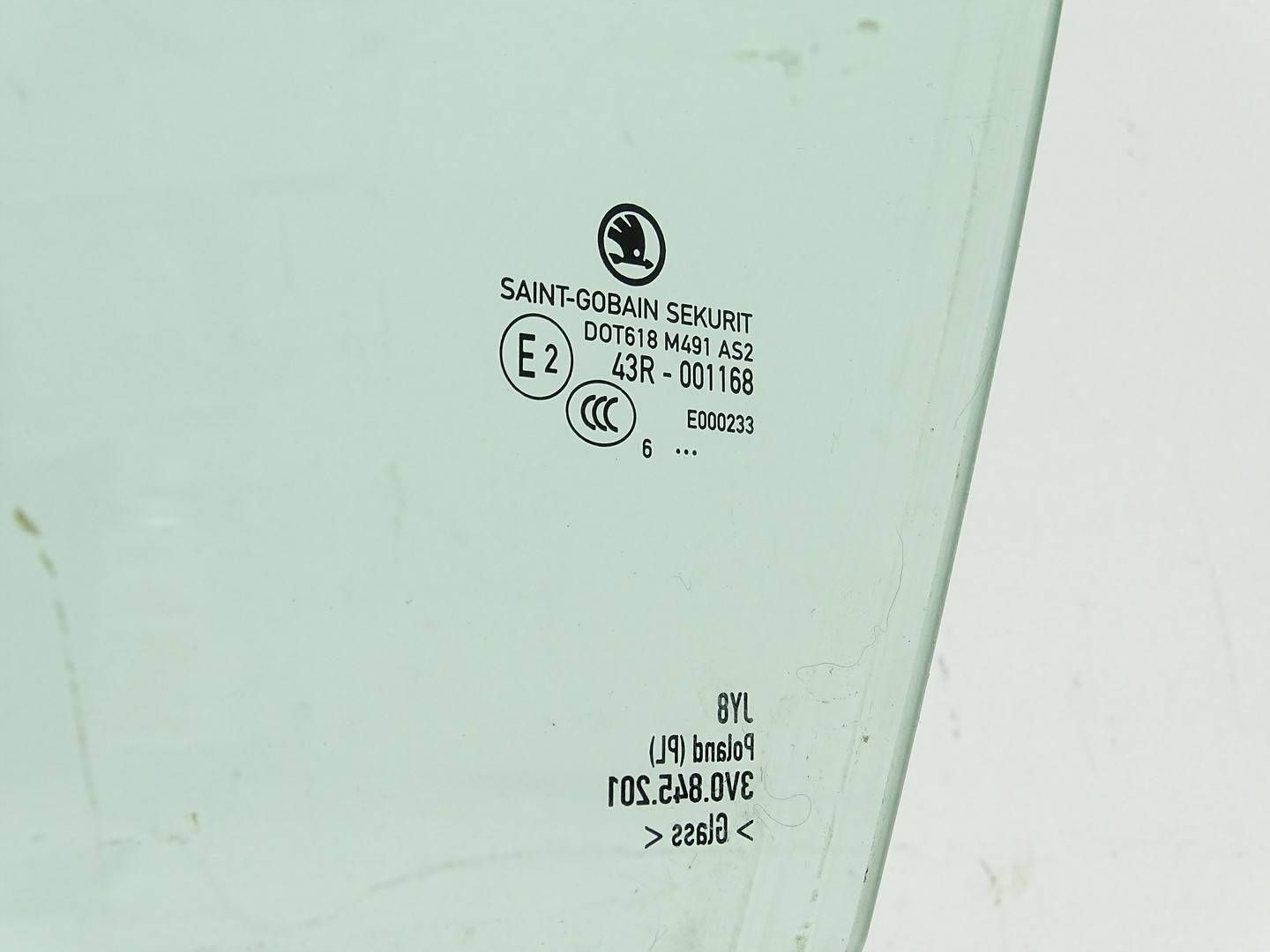 window door left front left front SKODA SUPERB III 3V084520 2016 AS2