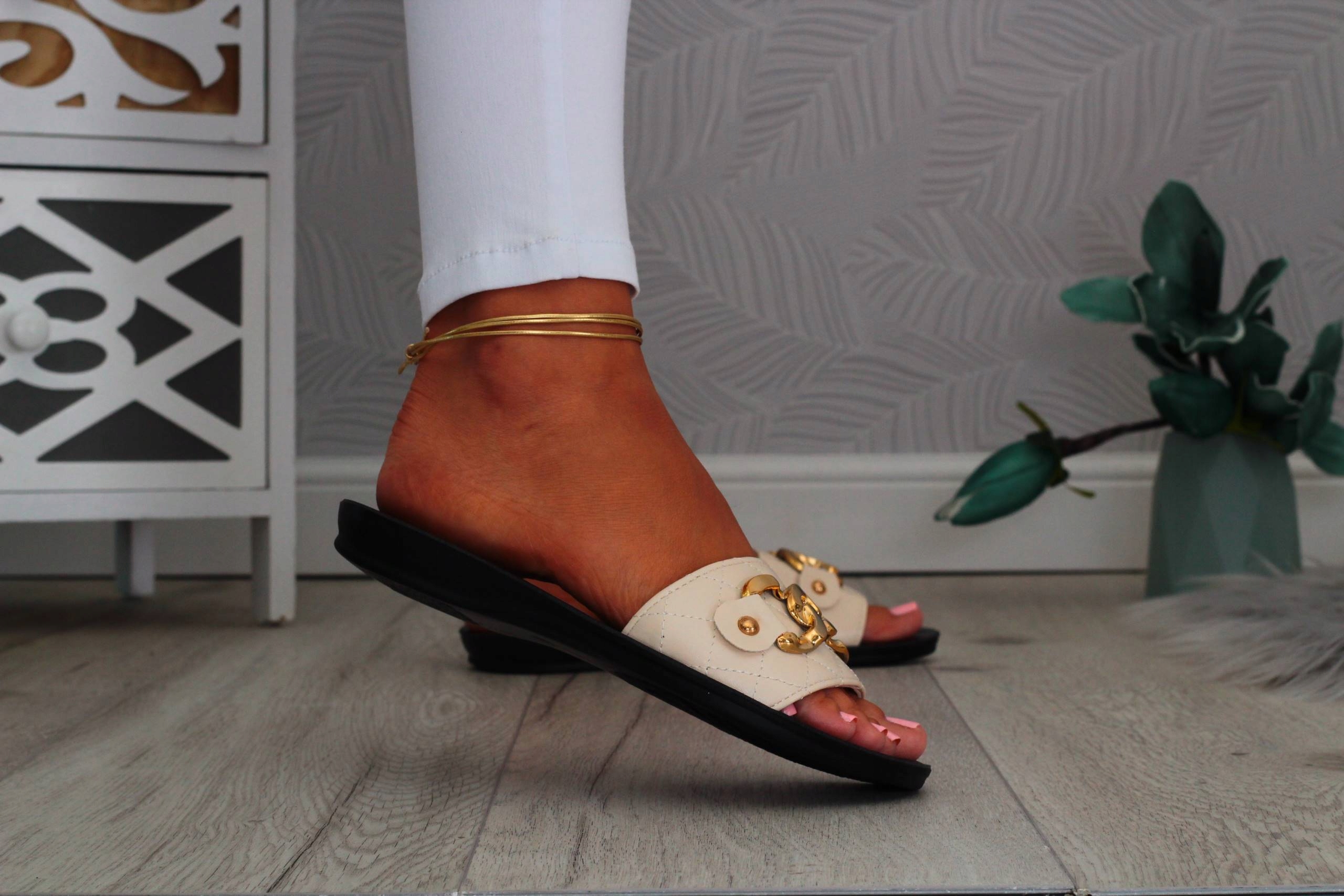 KLAPKI ELEGANCKIE DAMSKIE NA PŁASKIEJ PODESZWIE Marka inna