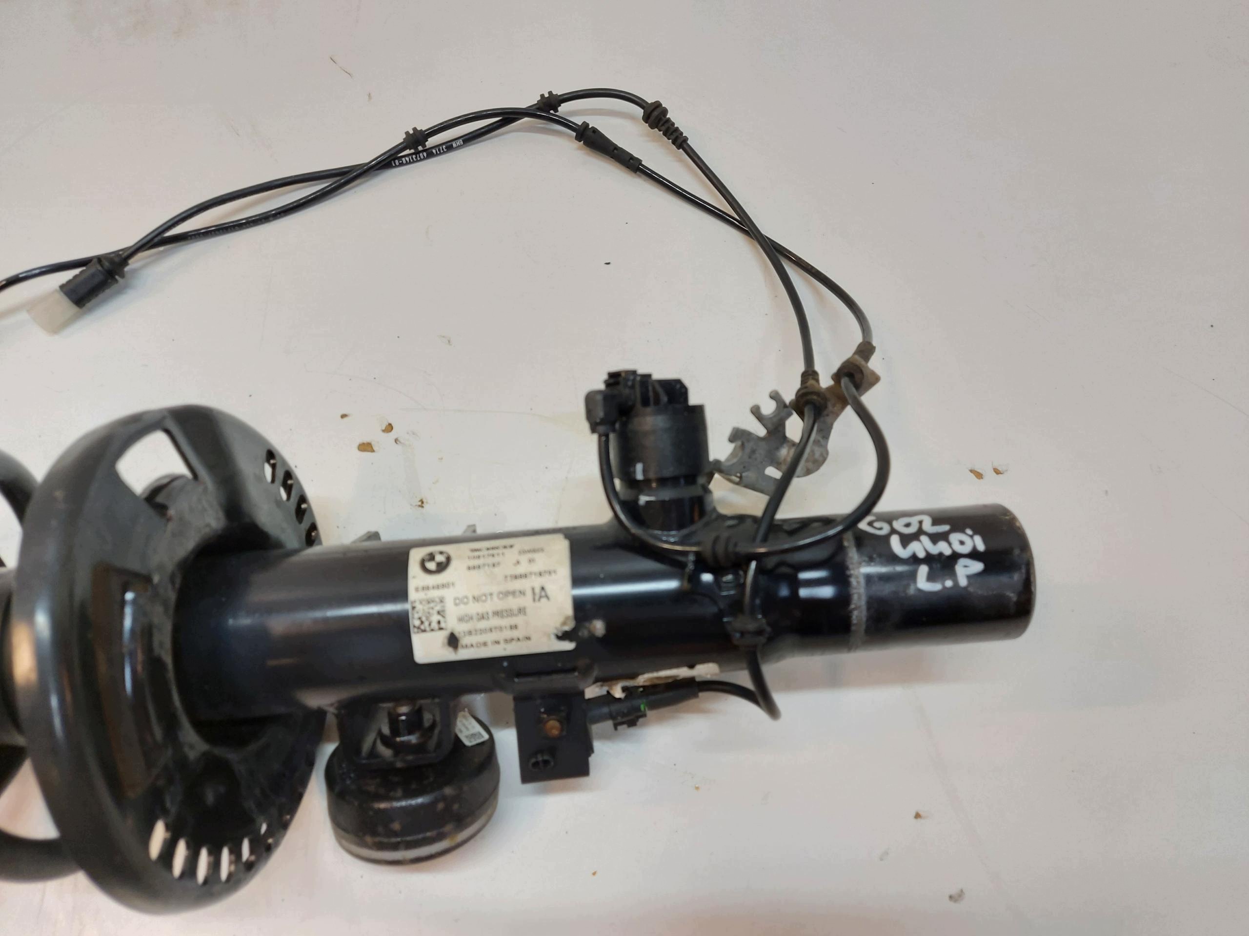 BMW G02 X4 M40i 2023 mcperson shock absorber left front vdc 6887157