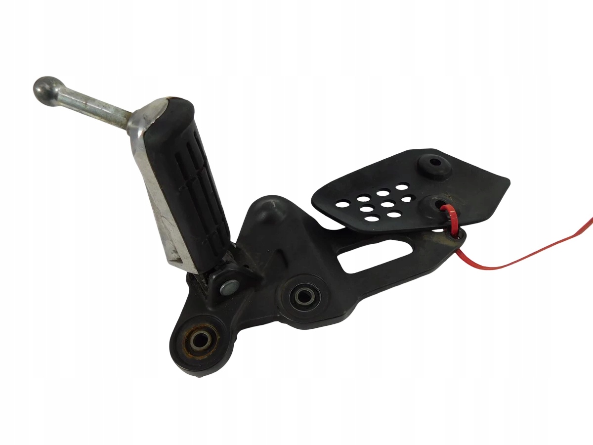 Sada Podnožiek Pravá Predná Yamaha MT-07 13-17 U-11 1WS274431000