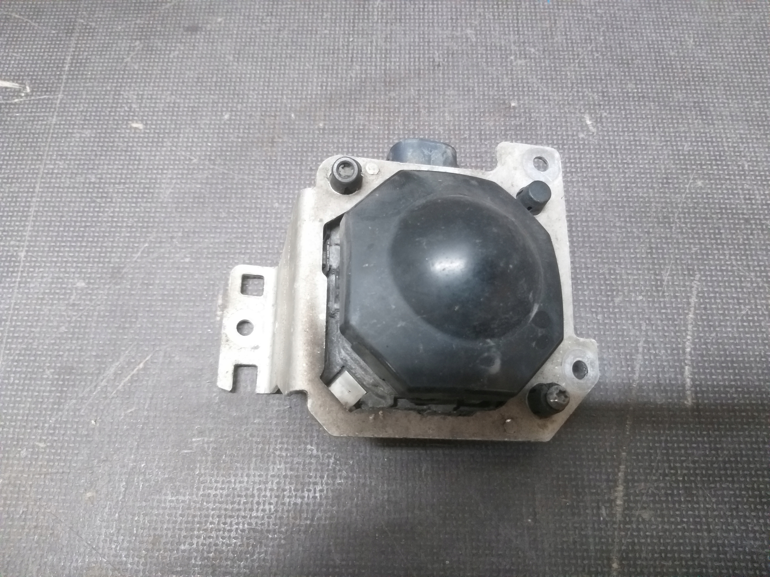 ATRAPA RADAR AUDI A4 B9 8W0807541F