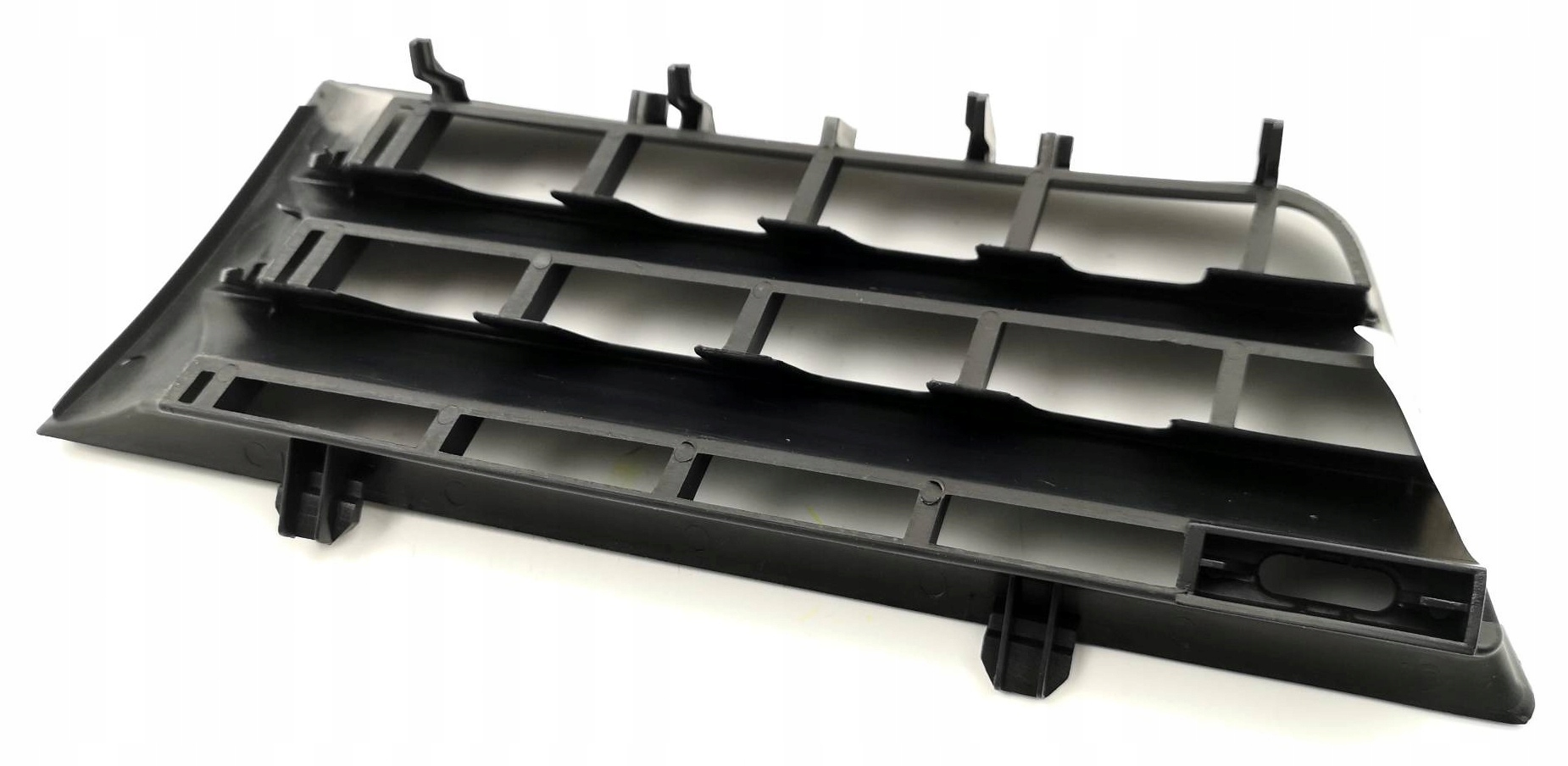 ATRAPA CHŁODNICY GRILL RENAULT MEGANE 7701474478 Kolor czarny