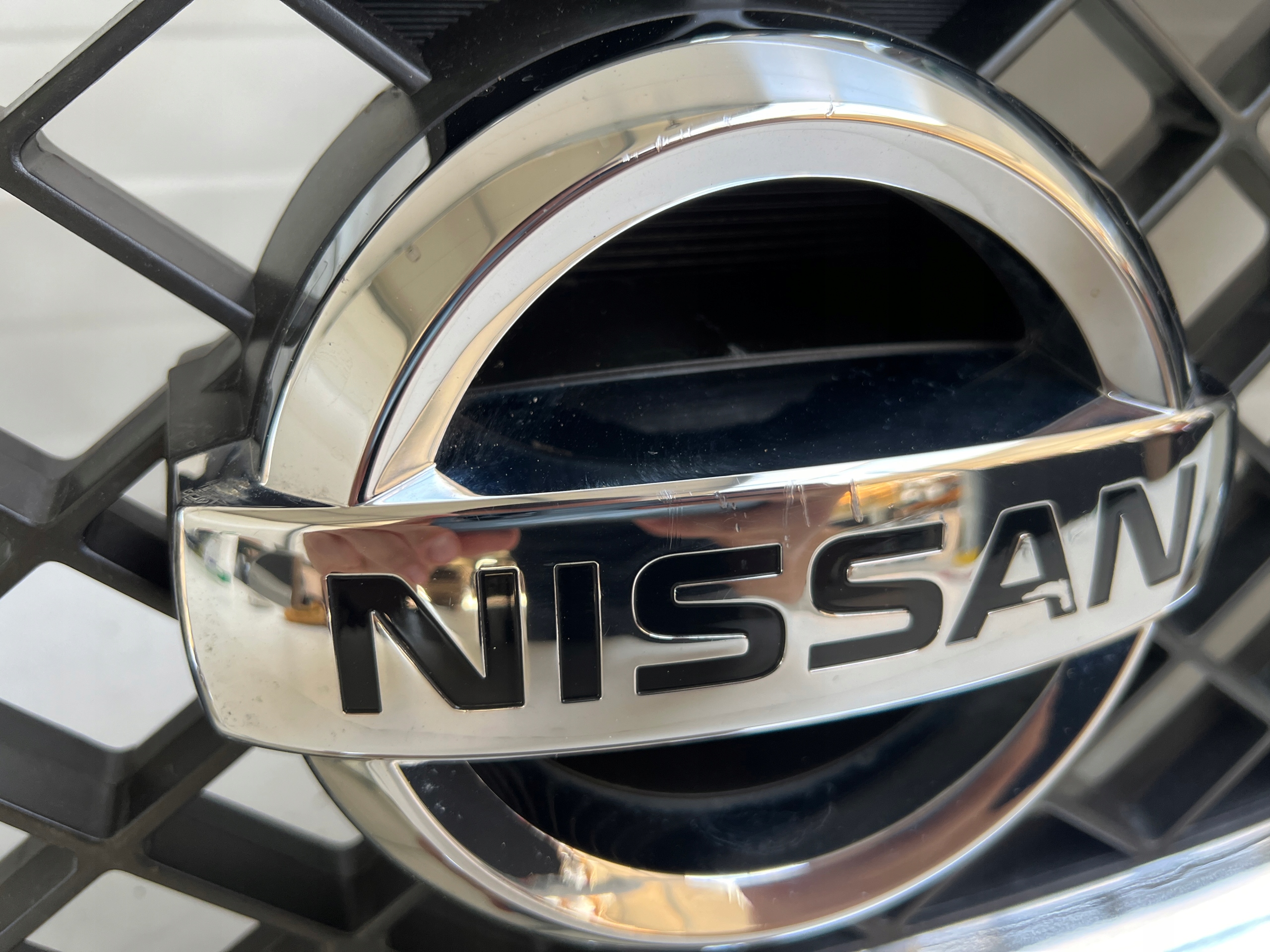 Nissan Navara D40 Kühlergrill FRONTGRILL Kühlergitter 623105X00C - Thumbnail 8