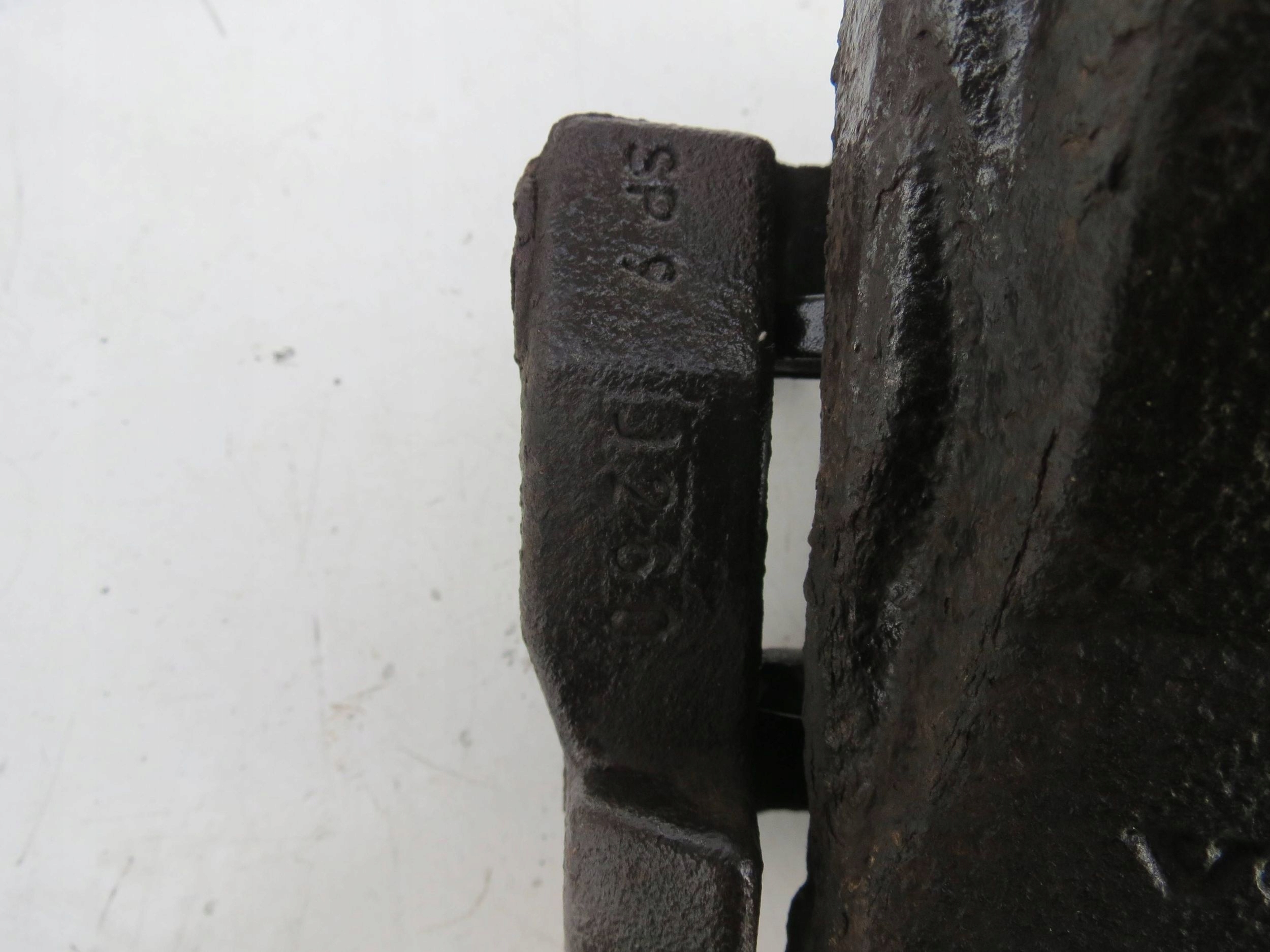 caliper brake right front VOLVO V70 lll 3.2 B R6 243 KM 07-16r