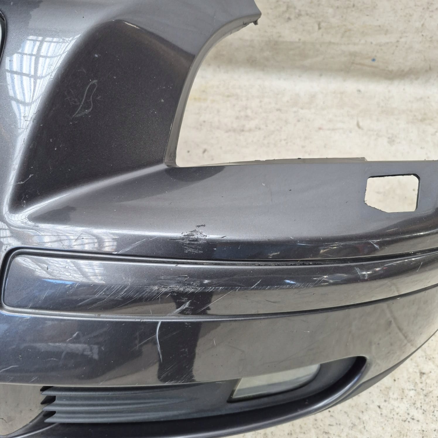 VOLVO V50 04-07 bumper front front washer