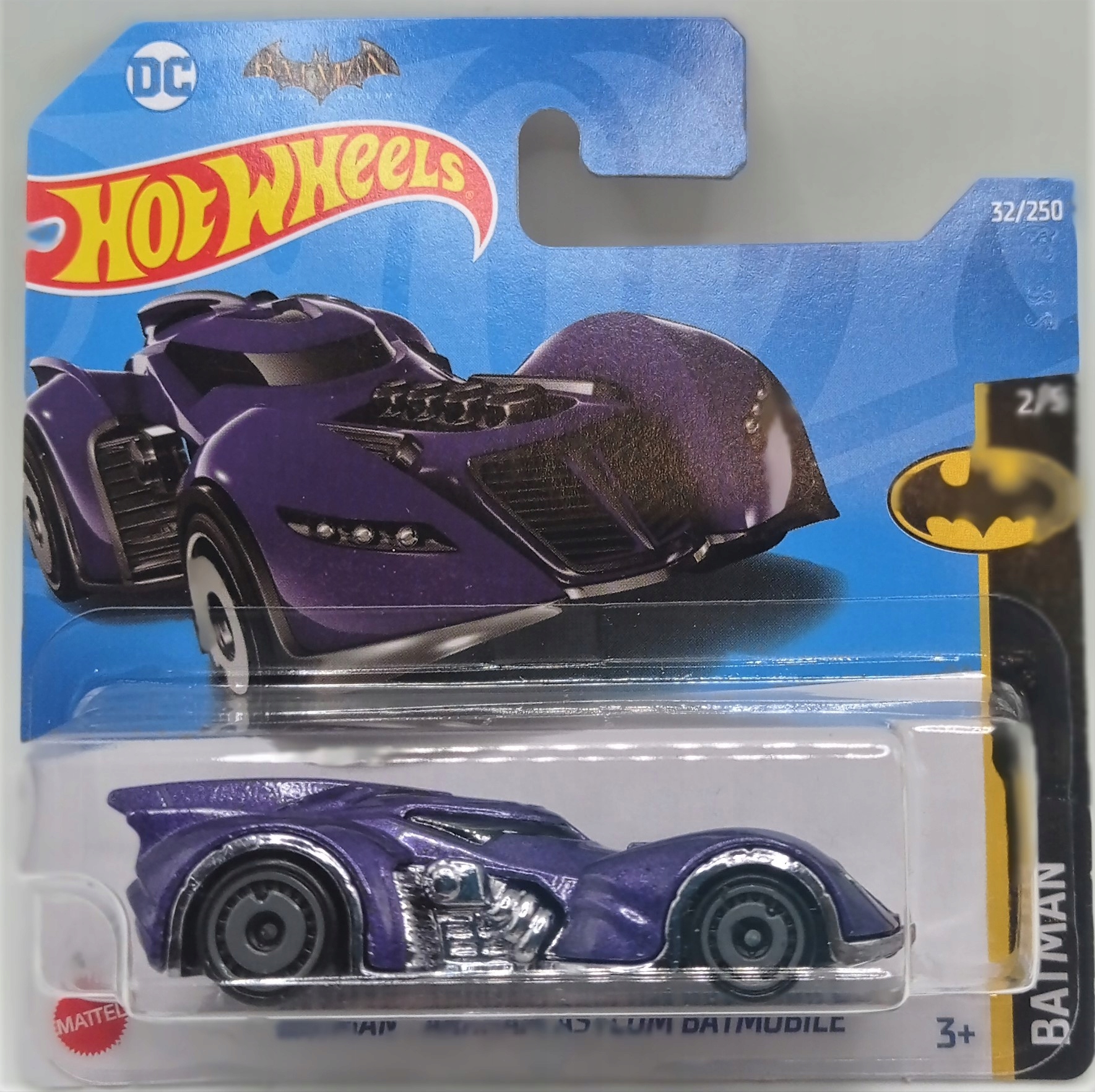 

Hot Wheels Batman: Arkham Asylum Batmobile 2/5