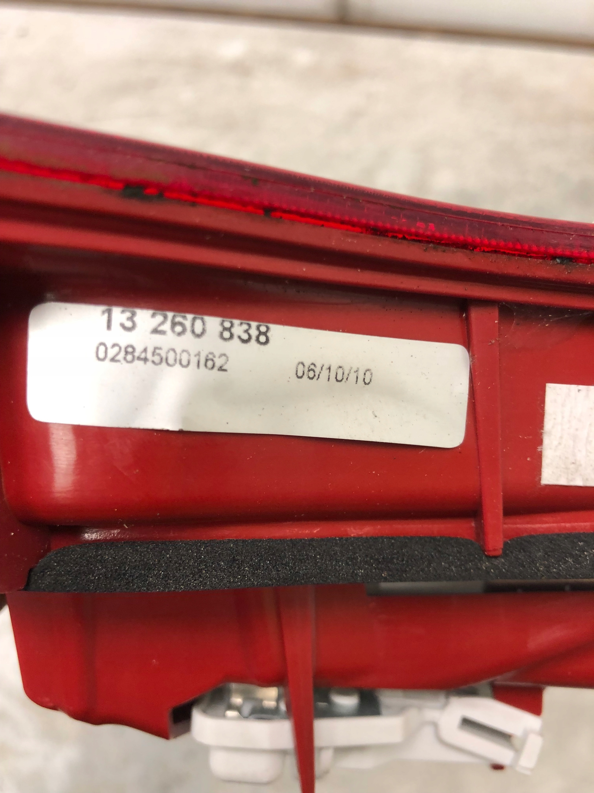 light left rear part to the bonnet OPEL MERIVA B 13260838