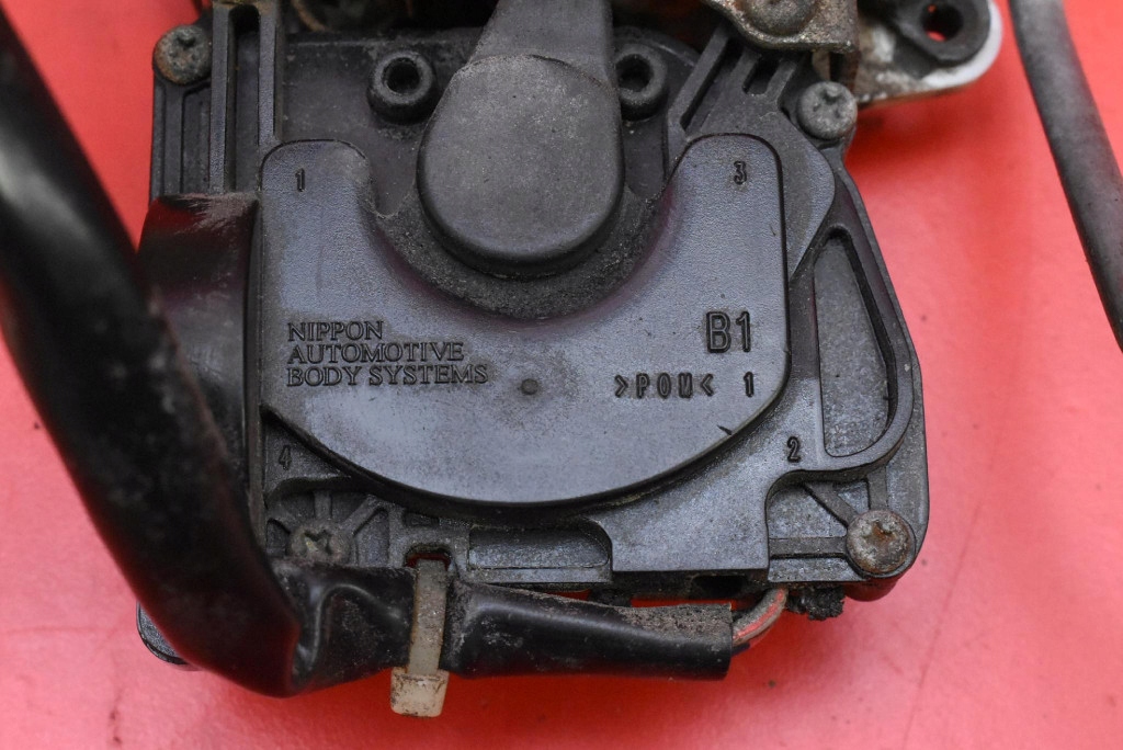 lock door front left front EU MAZDA 323 98-00
