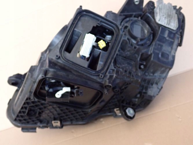MERCEDES C-KLASA MULTIBEAM LED LIFT reflektor right light right A2059061606