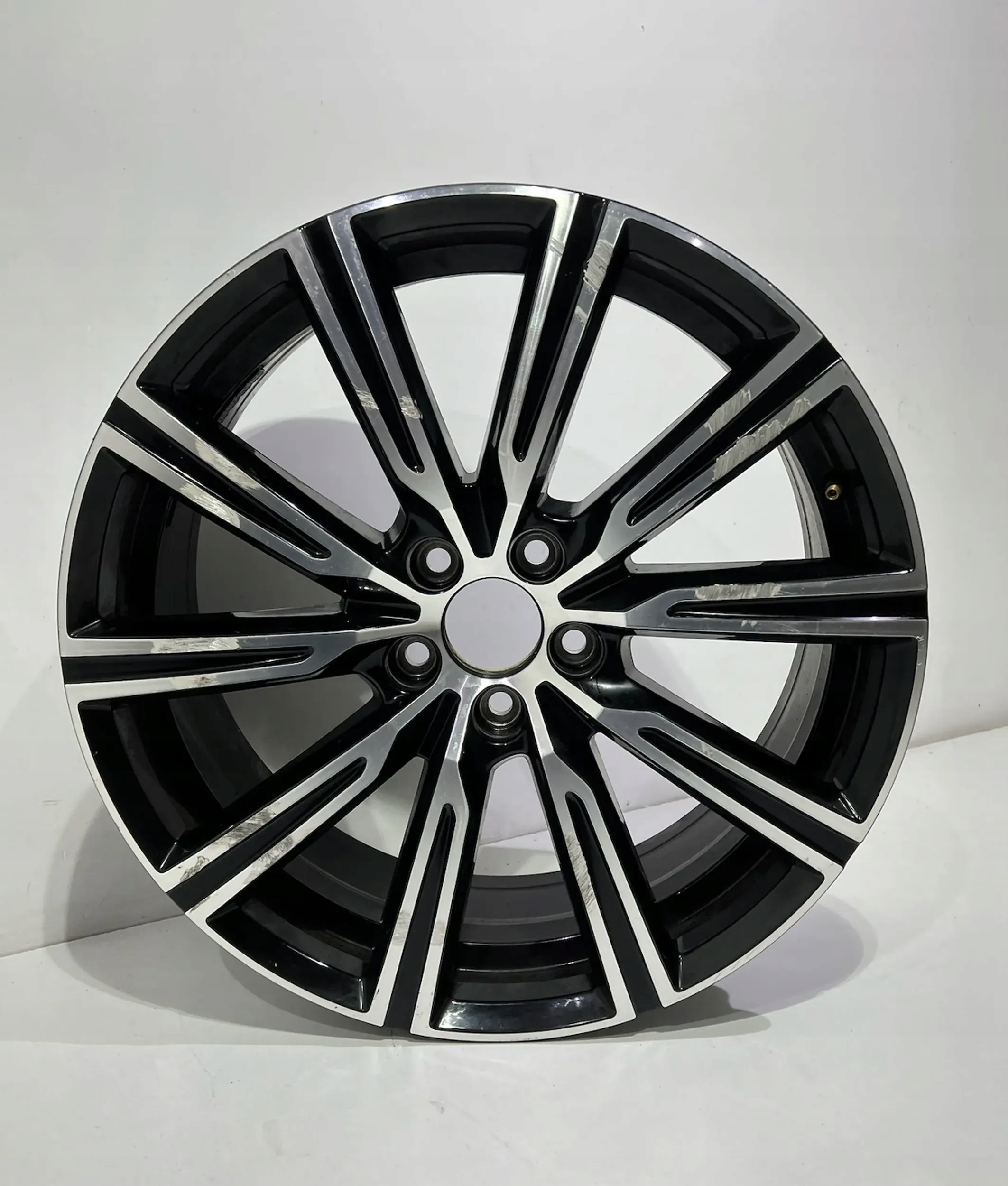 Disky Volov XC60 7,5X19 5X108 ET50,5 31680357