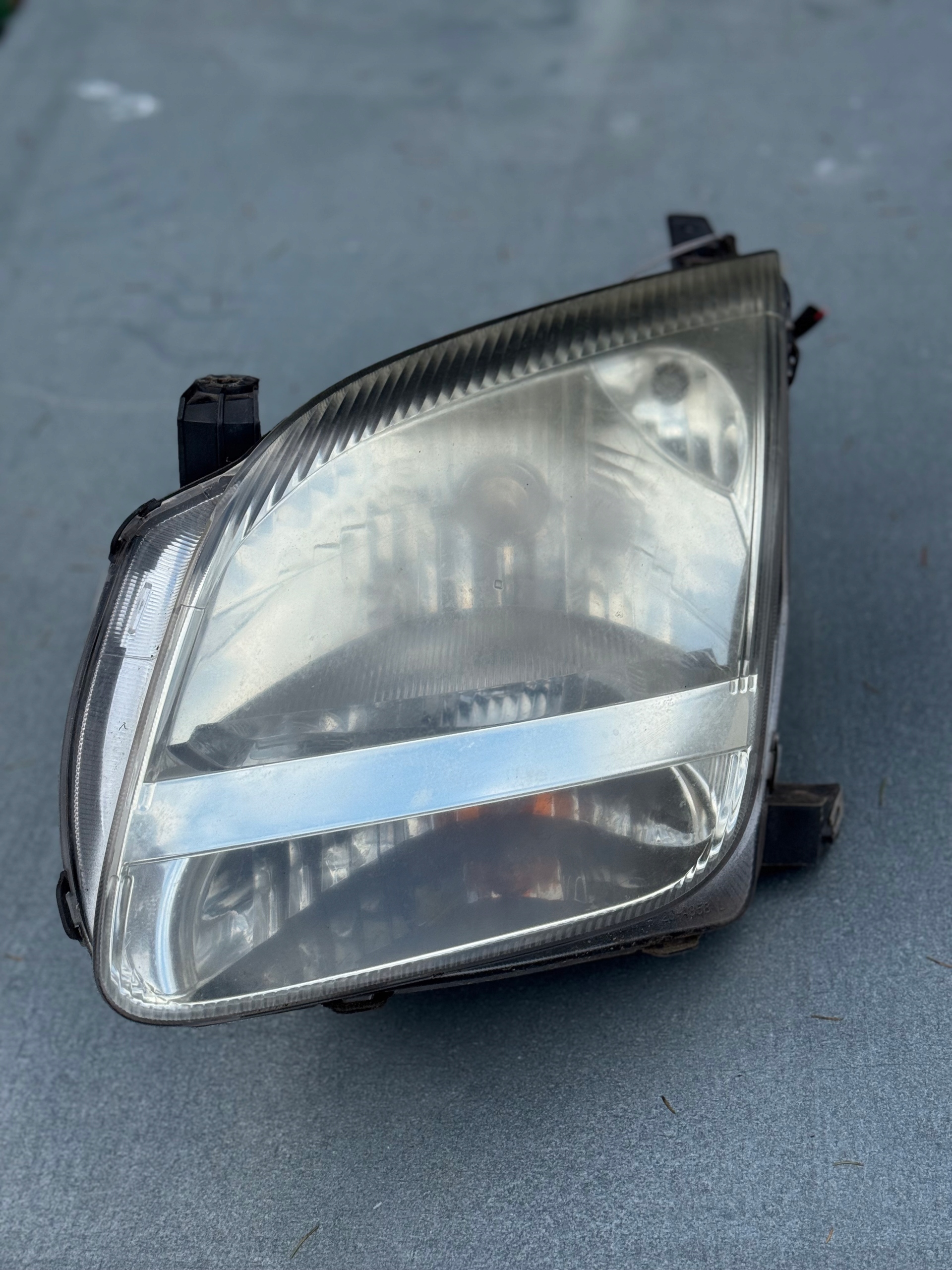 REFLEKTOR left light front EU P2753 SUBARU JUSTY 3 III G3X 03-07