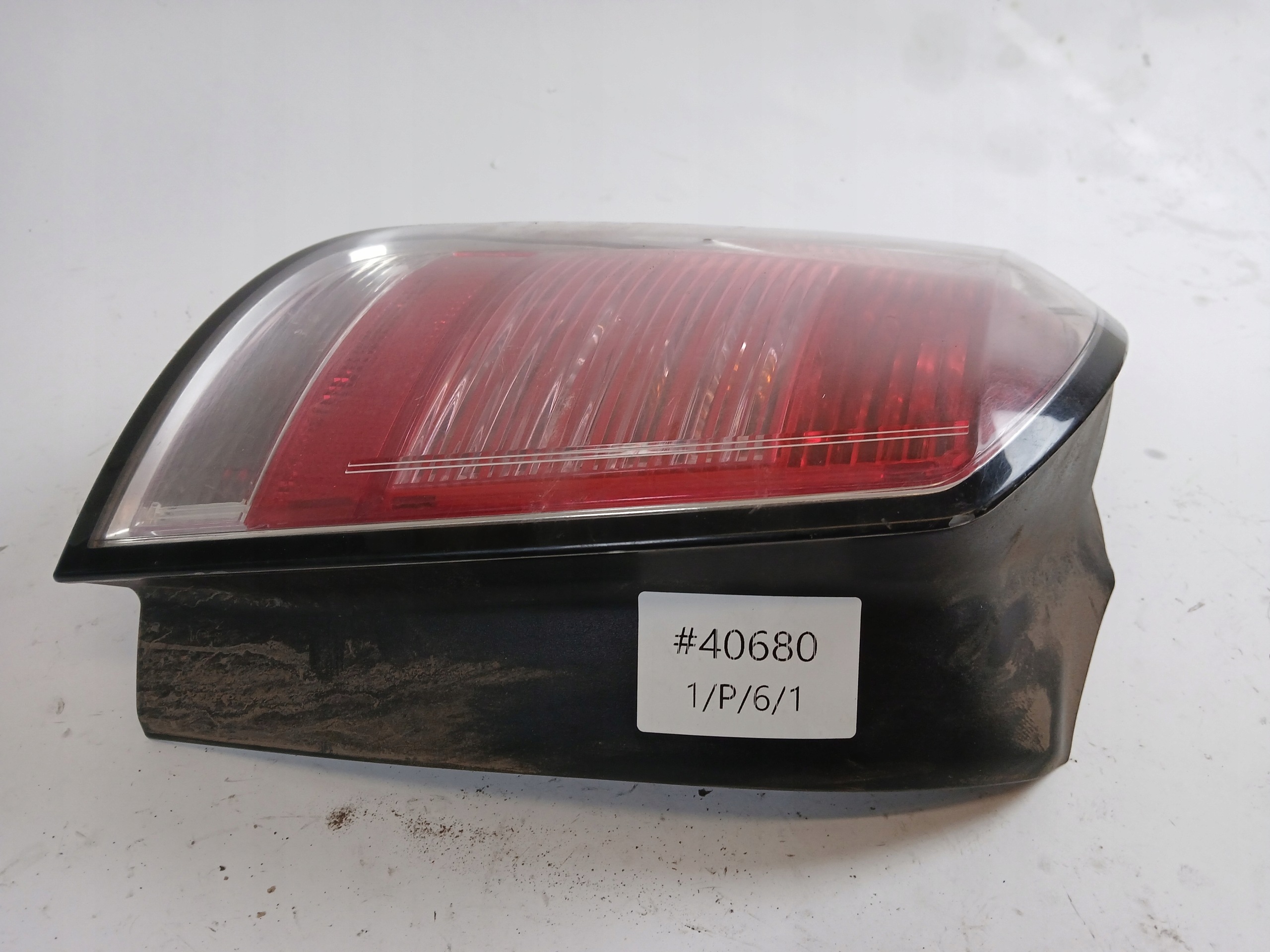 OPEL ASTRA III H KOMBI light left rear part 24451838