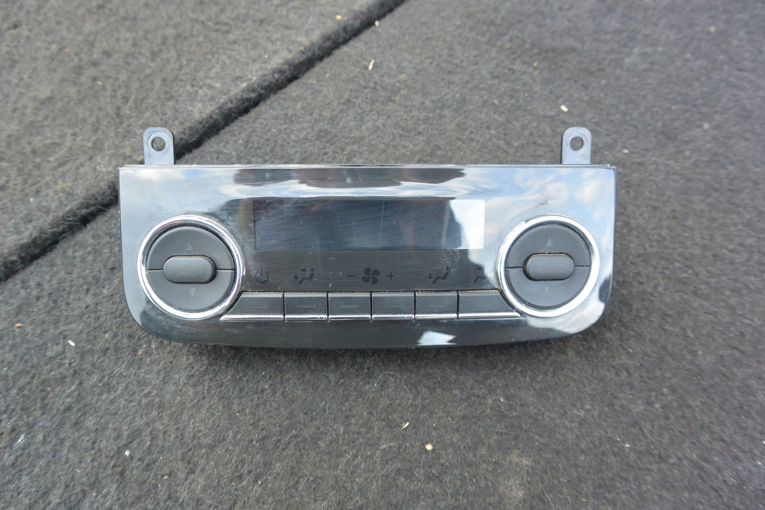 PANEL KLIMY TUNEL HECK MASERATI GHIBLI QUATTROPORTE