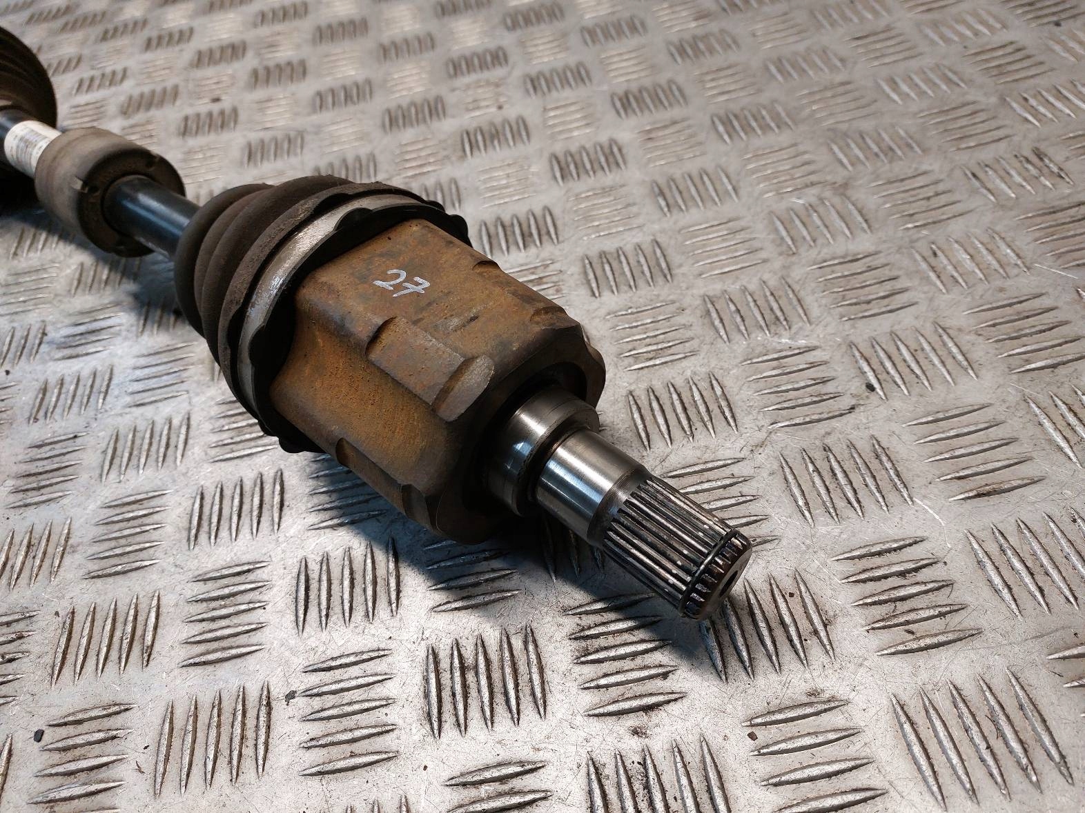 semi-axis left front 5B KIA CEED and 49501-1H210