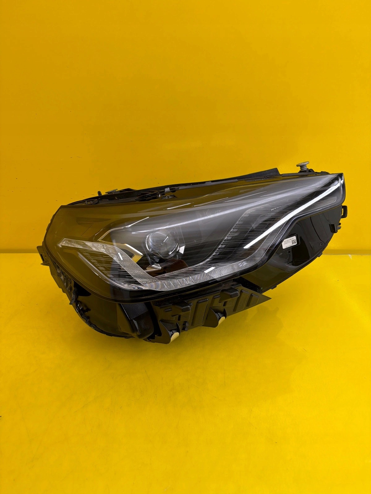 feu droit BMW 2 G42 M2 G87 Full Led 8083636-07 Black Shadow