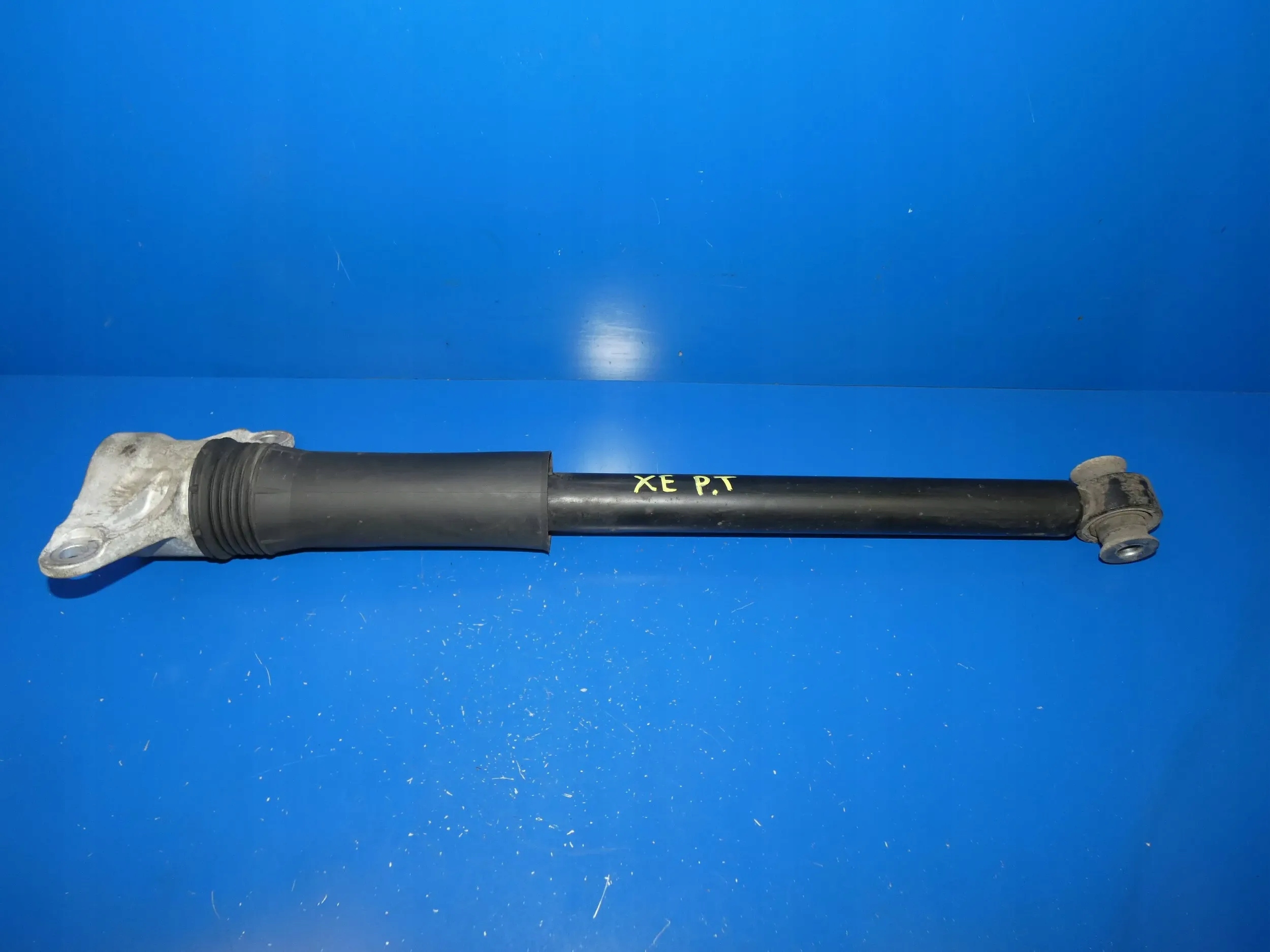 Jaguar XE X760 shock absorber right rear part rear