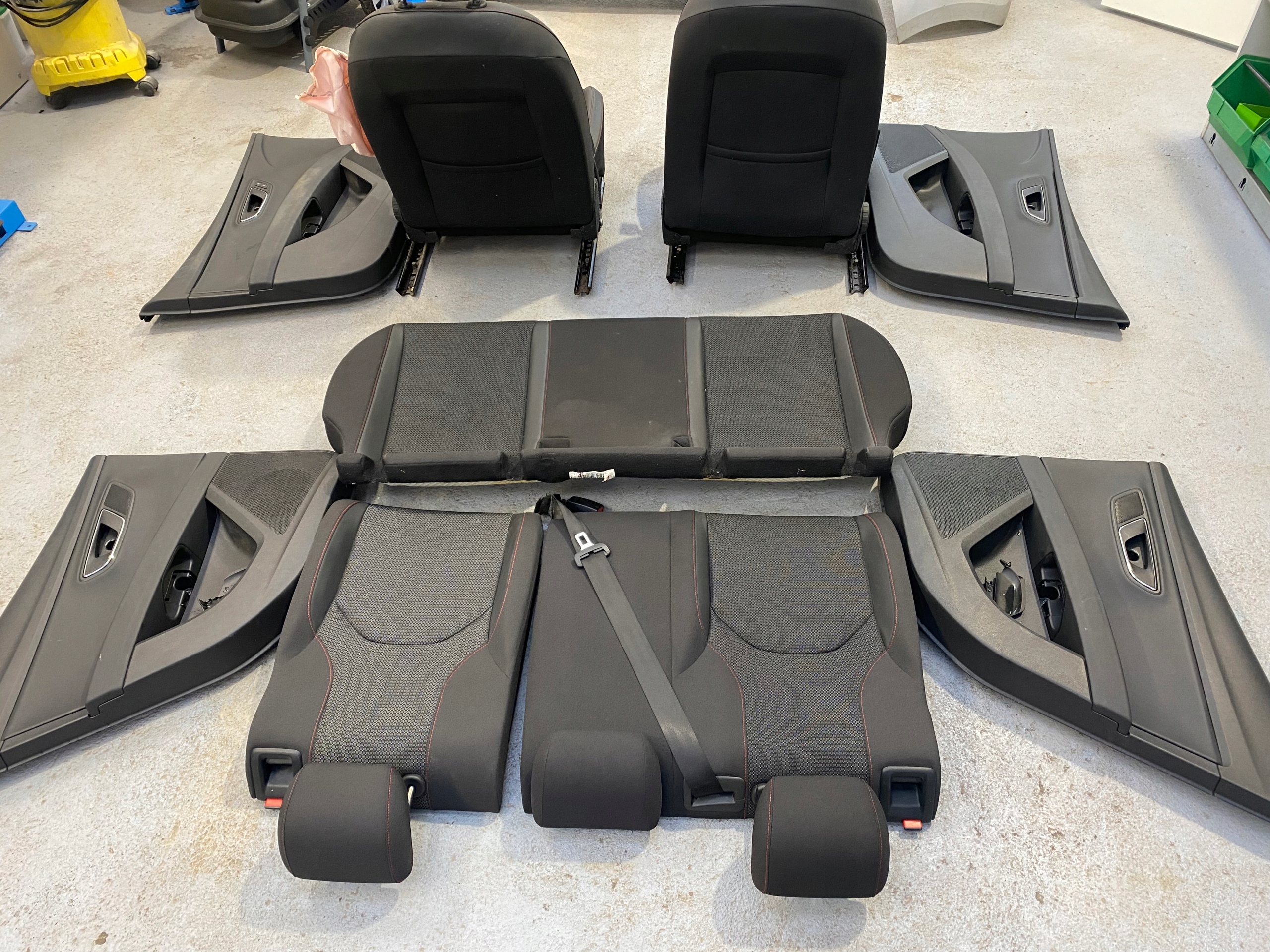 SEAT LEON III FR HB 5D Sitze Sitz Sitz innere