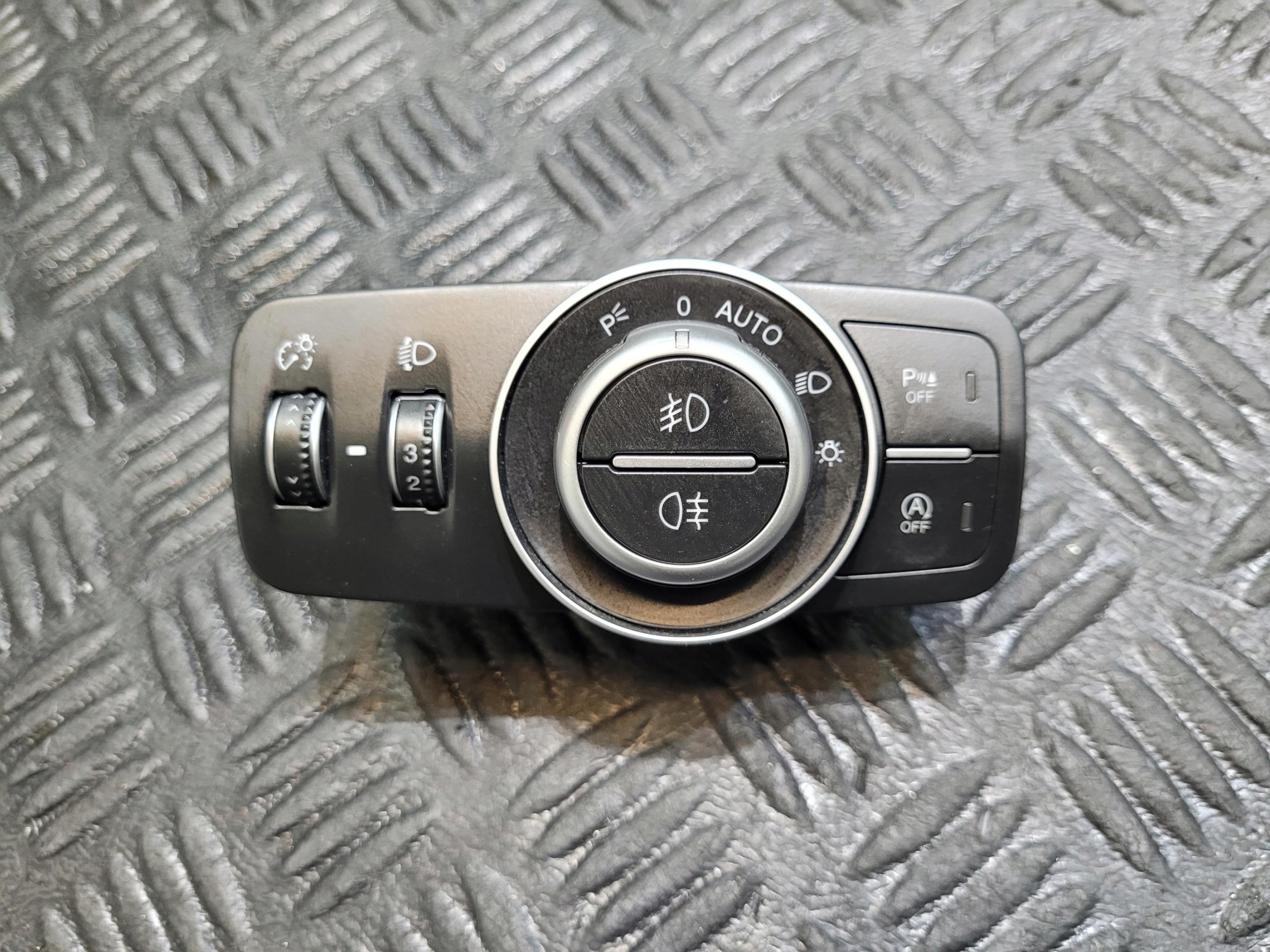 switch switch of the lights ANGLIK ALFA ROMEO GIULIA 2.2 D M-JET