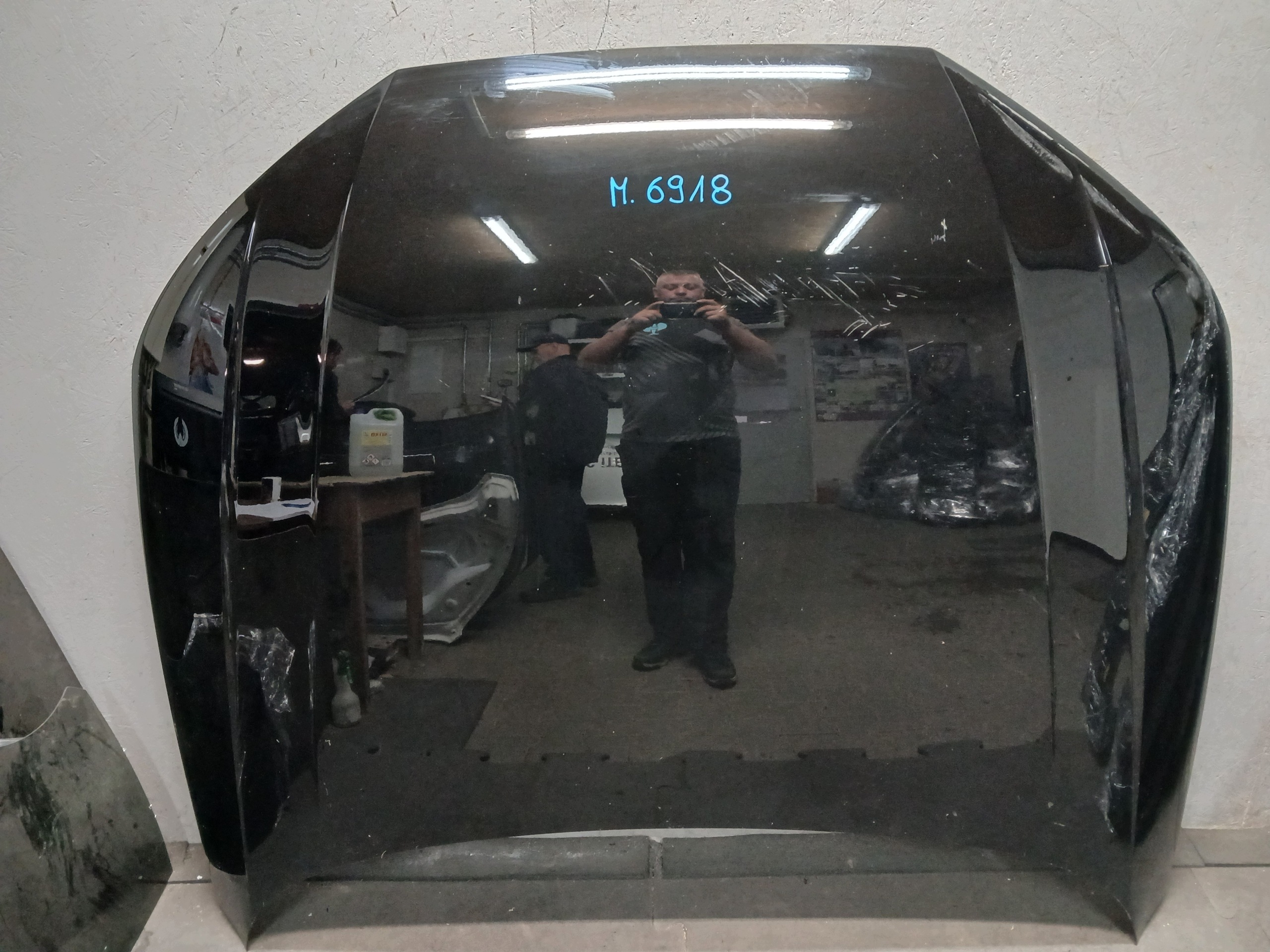 kapota AUDI A4 B9 8W 16