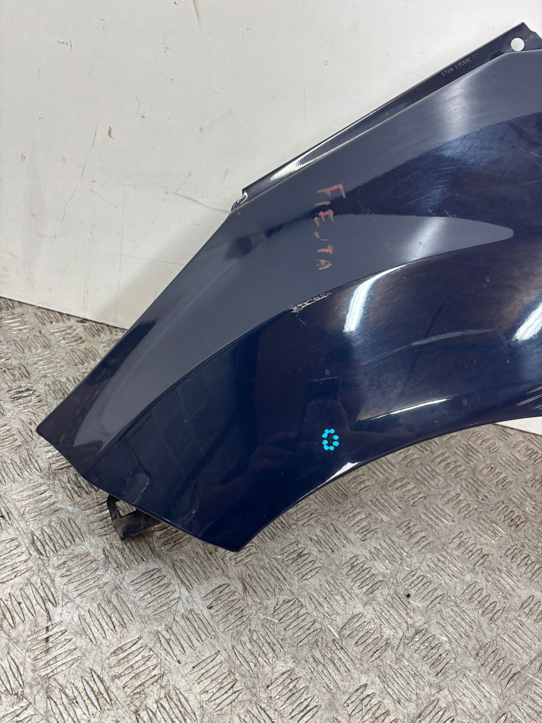 fender front front left FORD FIESTA MK7 09