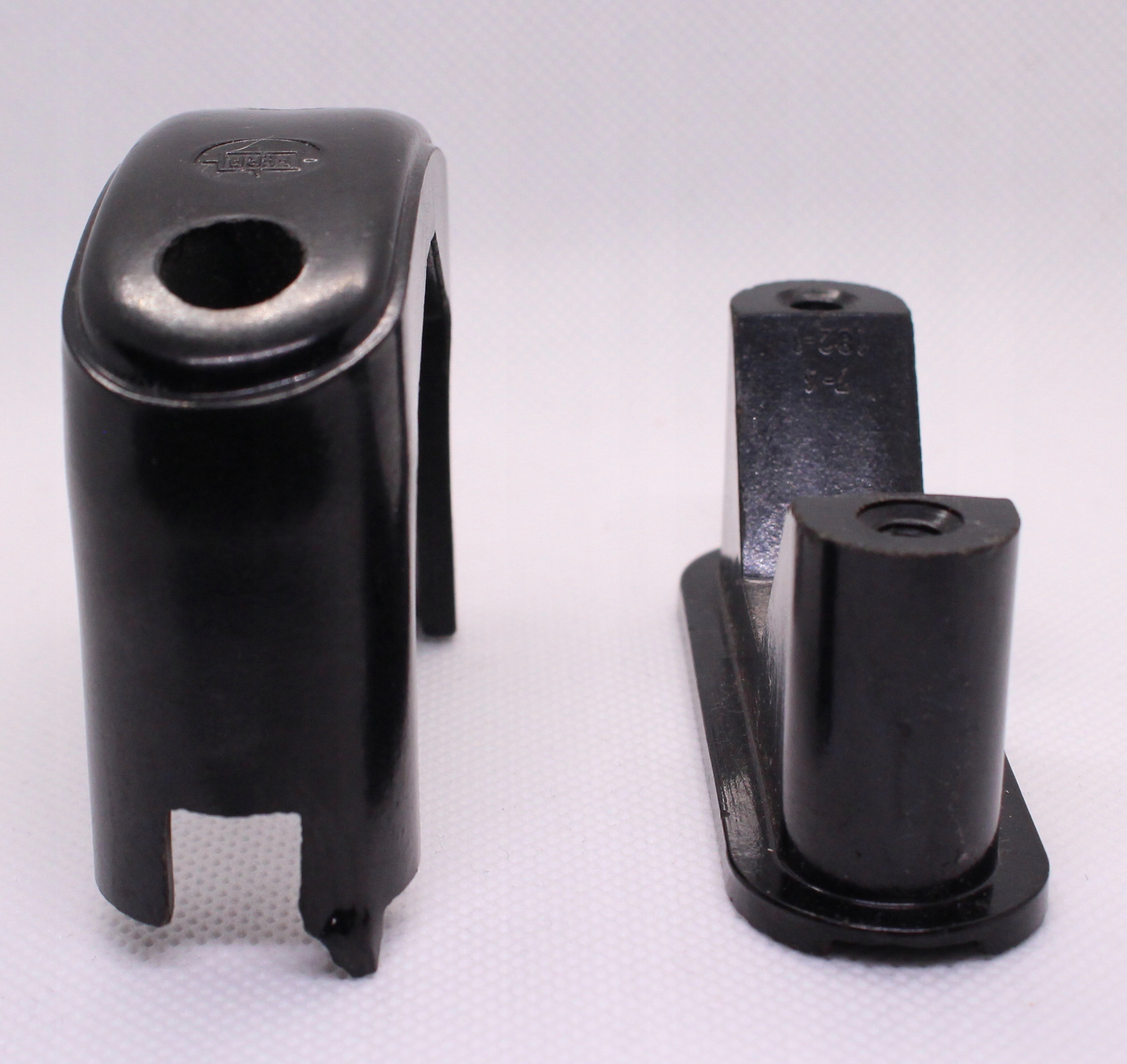 BAKELITOWY UCHWYT DO PRZEWODÓW RUR BAKELIT LOFT Kod producenta 9845U