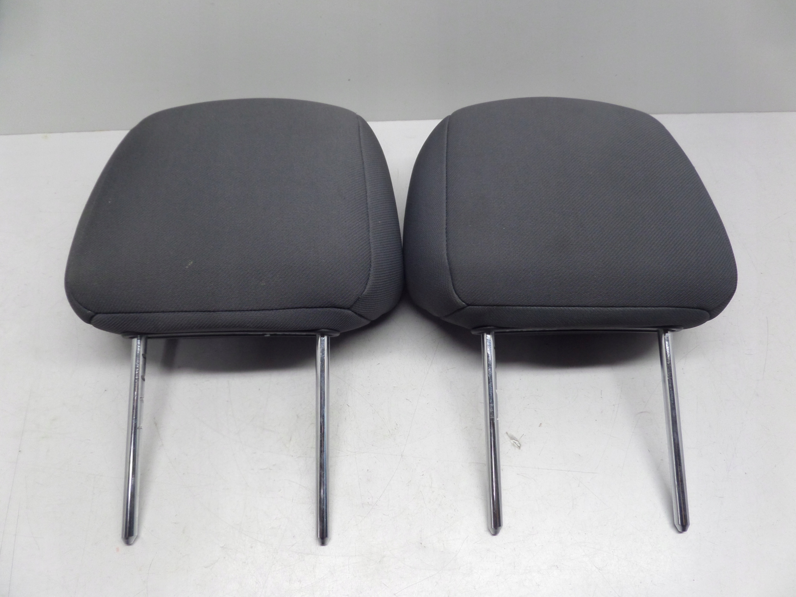 rest seat front left right HYUNDAI MATRIX 00-10