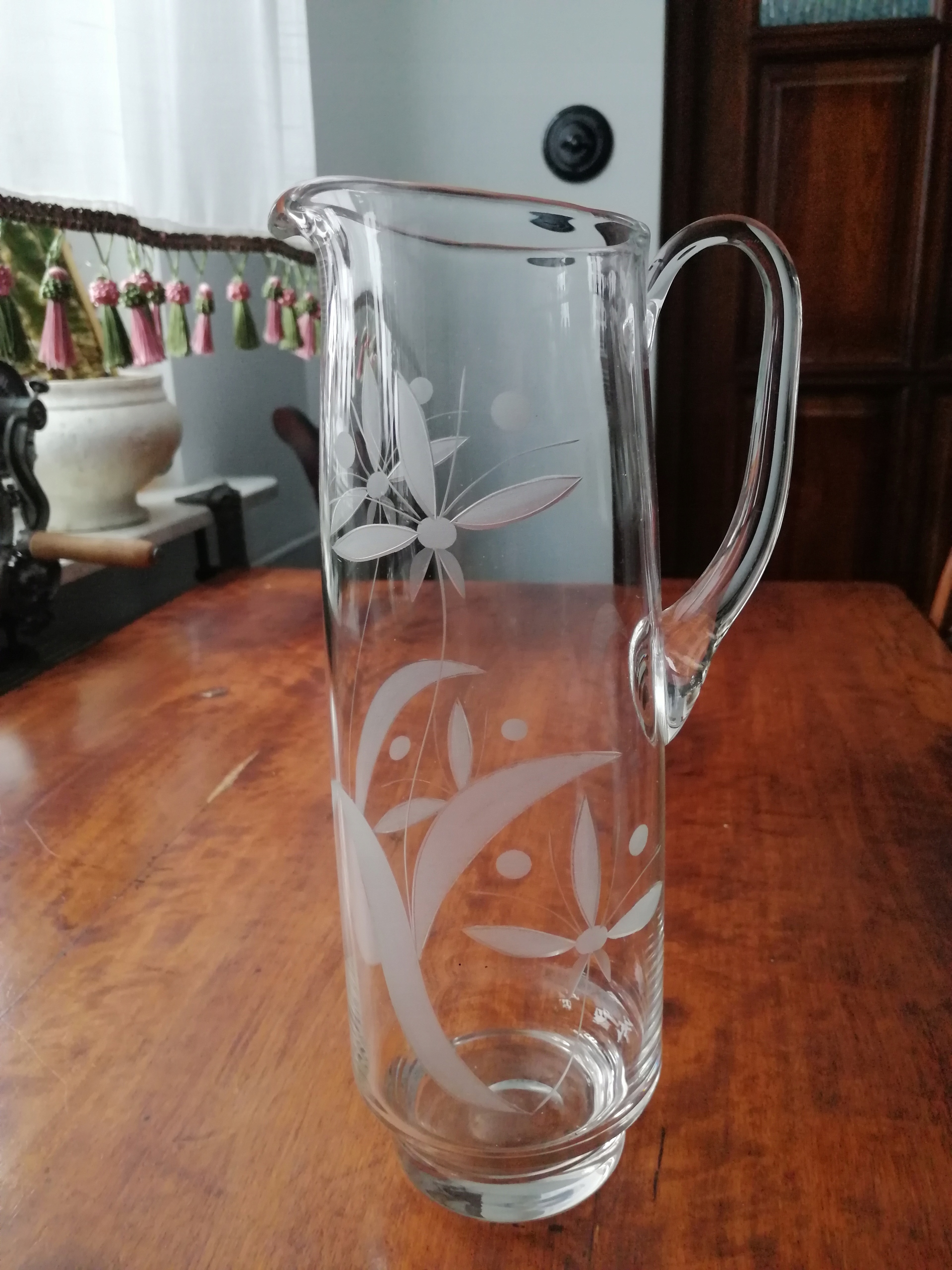 DZBANEK SZKLANY Z PRL-U GRAWEROWANY