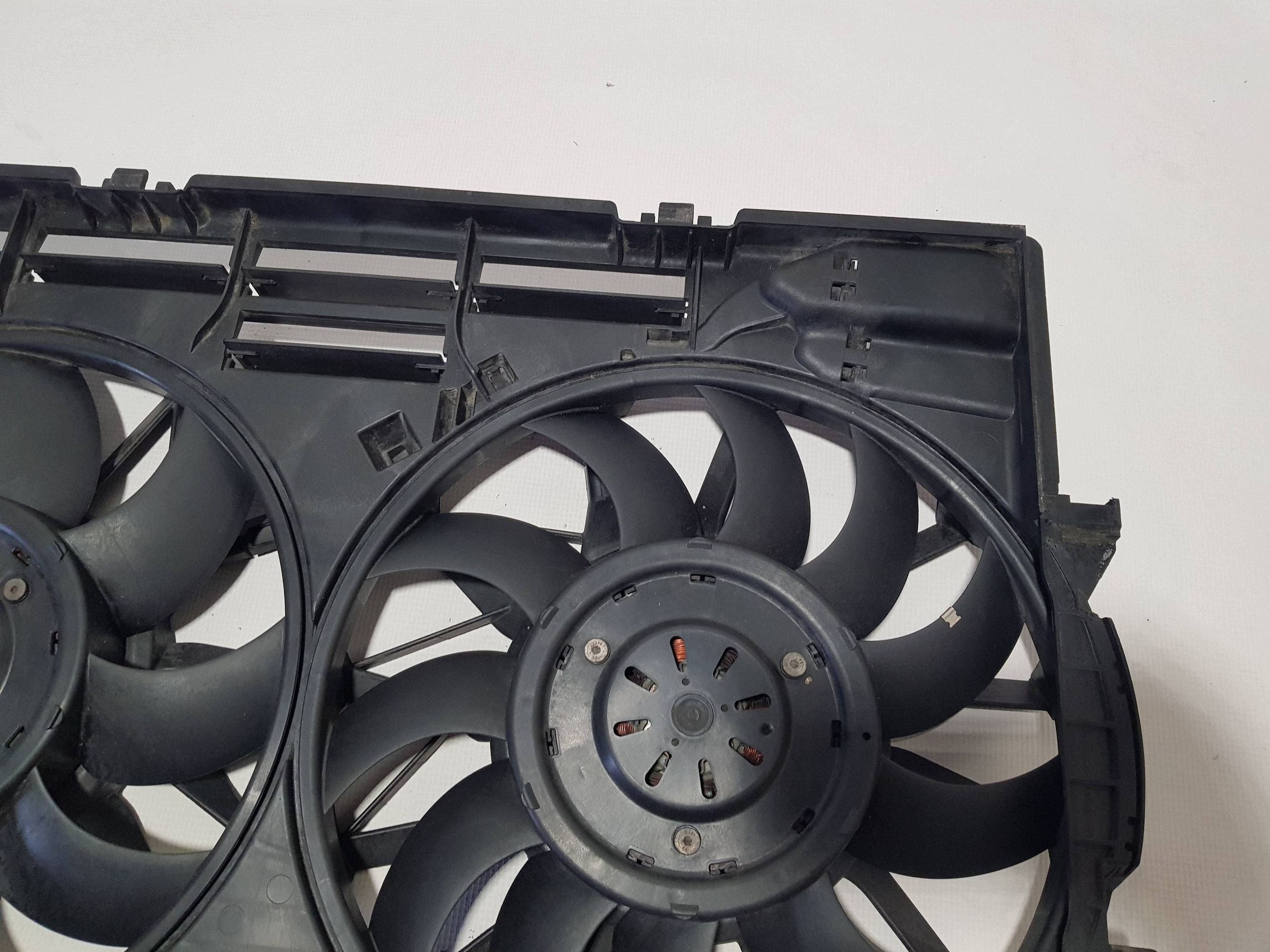 ventilátor chladiče Audi A8 S8 D4 4H 4H0121003K