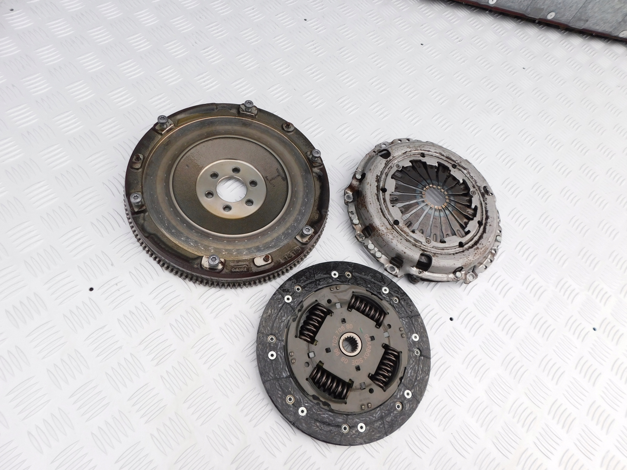 Complets Embrayage de pression Disque Peugeot Partner Berlingo 1.6 HDI OEM