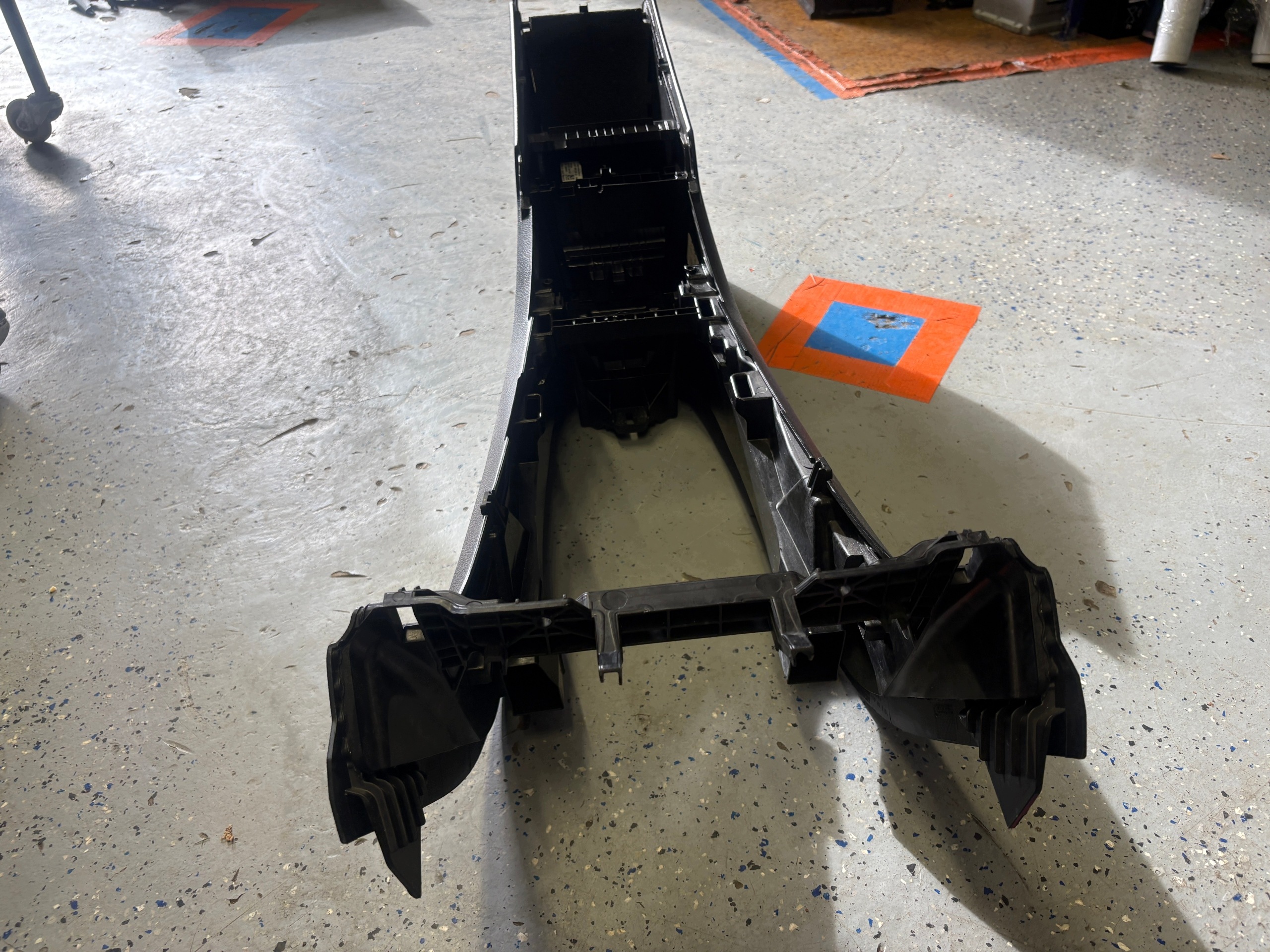 MERCEDES A class W 177 tunnel central A1776802401