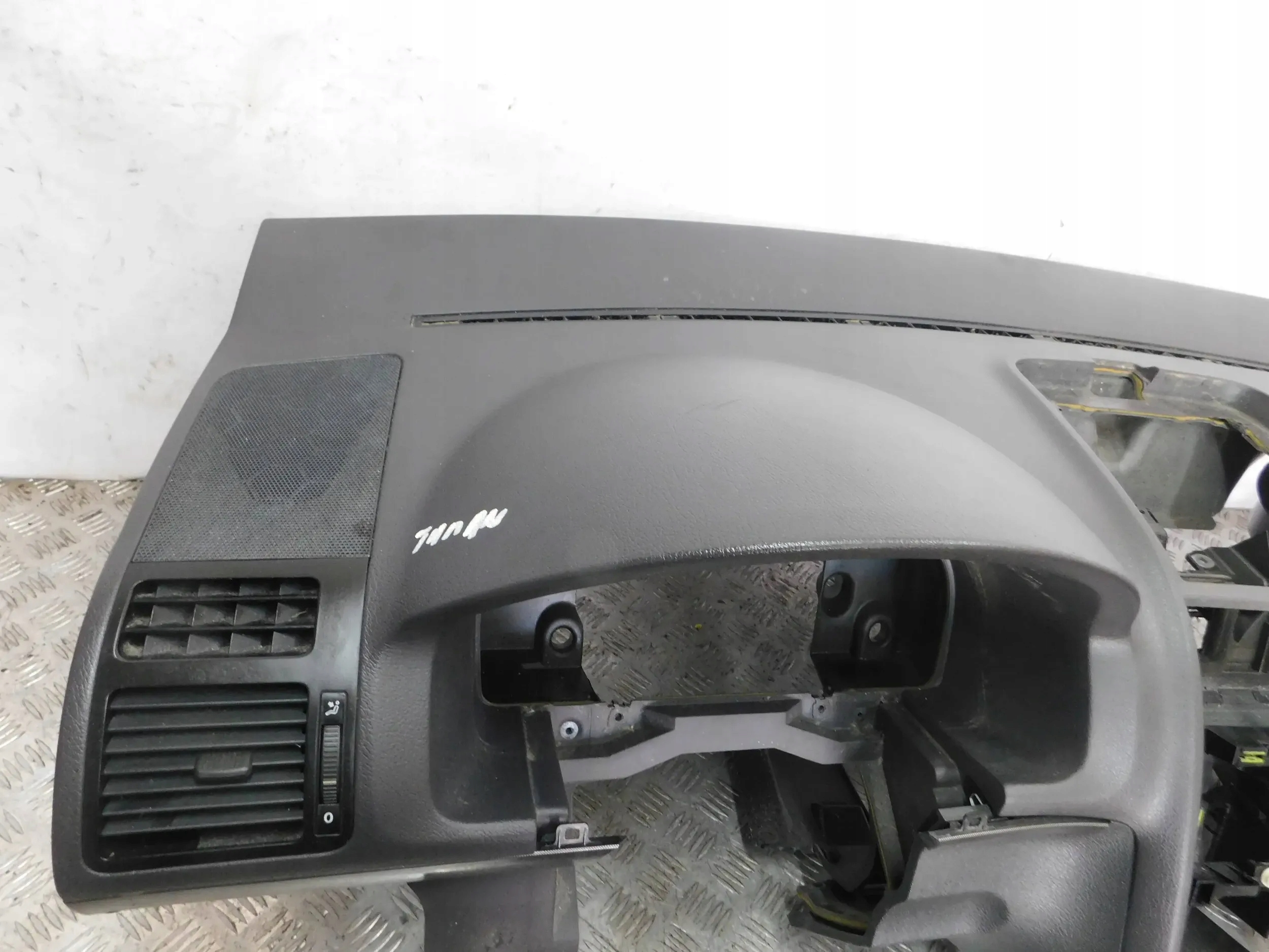 dashboard console airbag adjusters VW TOURAN and LIFT