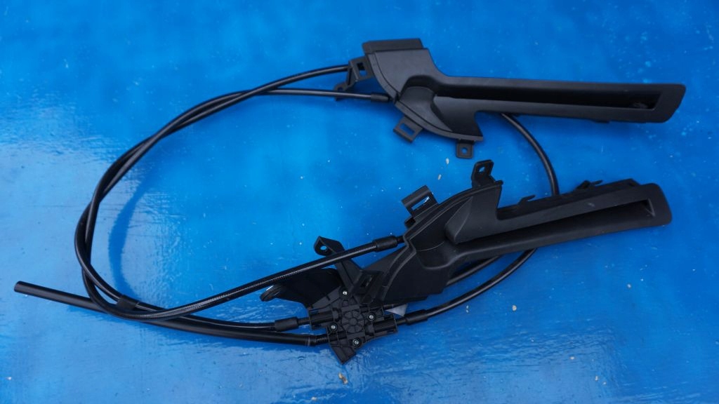 volvo V90 - механизм багажника