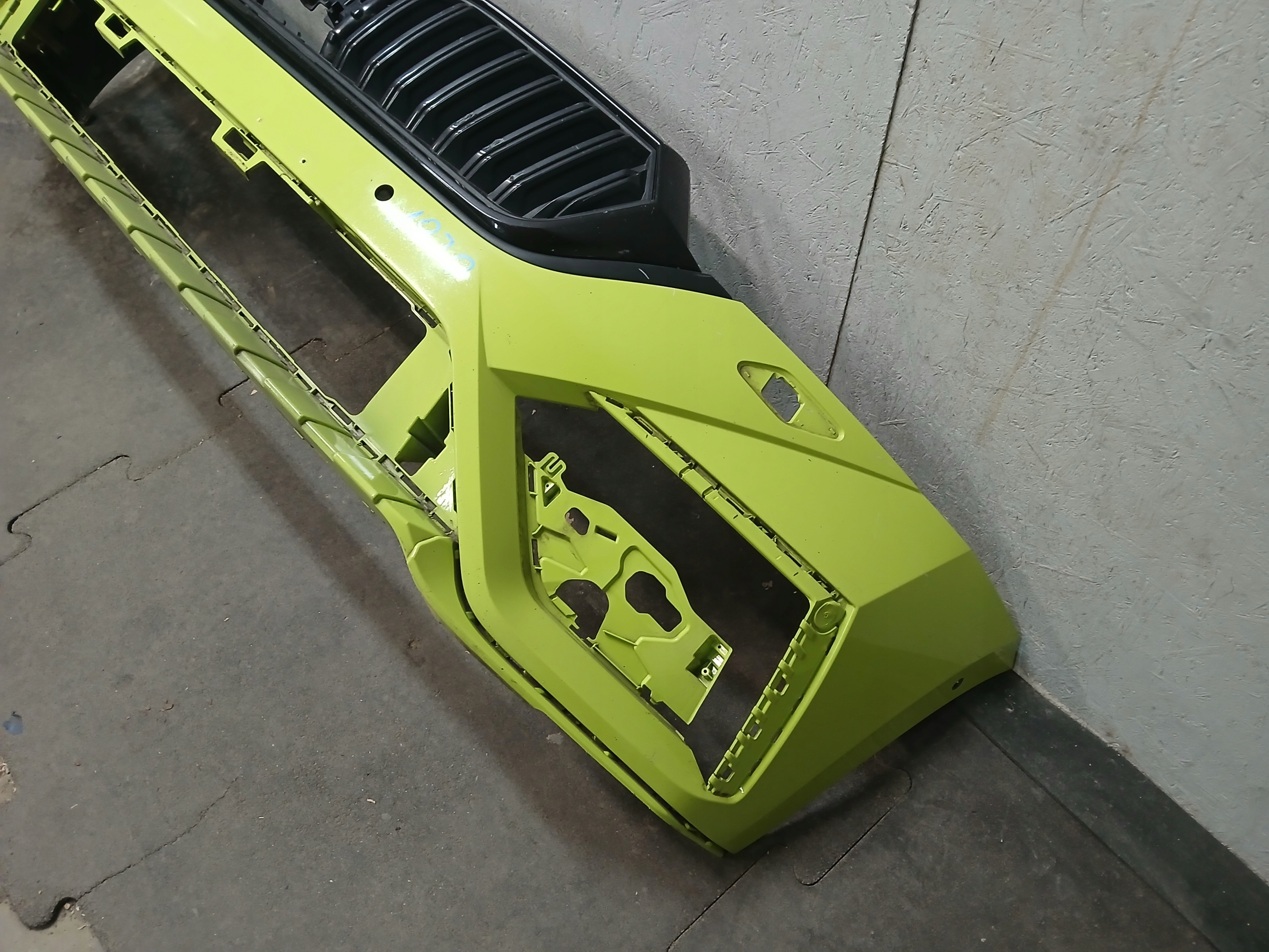 bumper front SKODA OCTAVIA IV 4 RS