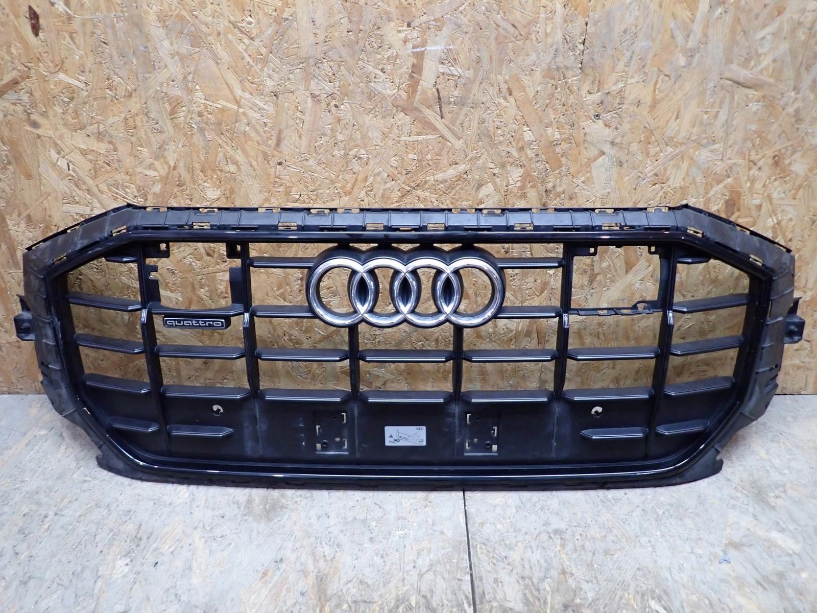 Grill AUDI Q8 4M8 4MN 2018-2024R 4M8853651AF