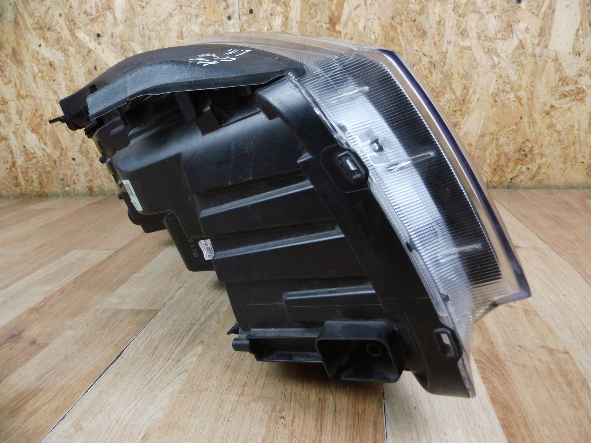 Kia Sorento III 2018-2020 LIFT light left front front C592121230