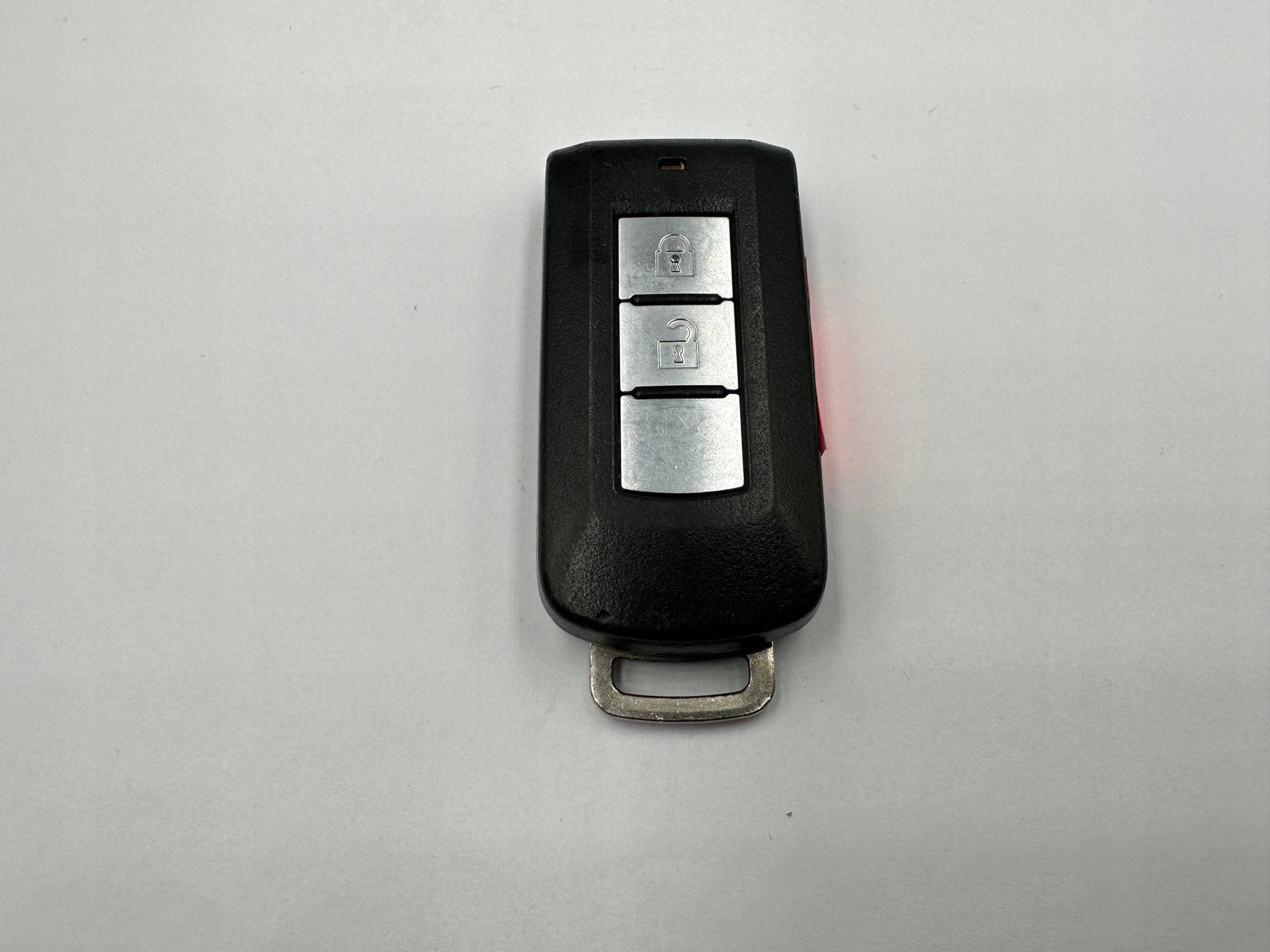 KLUCZ KLUCZYK PILOT KEYLESS MITSUBISHI ID:46 PCF7952 G8D-644M-KEY-E