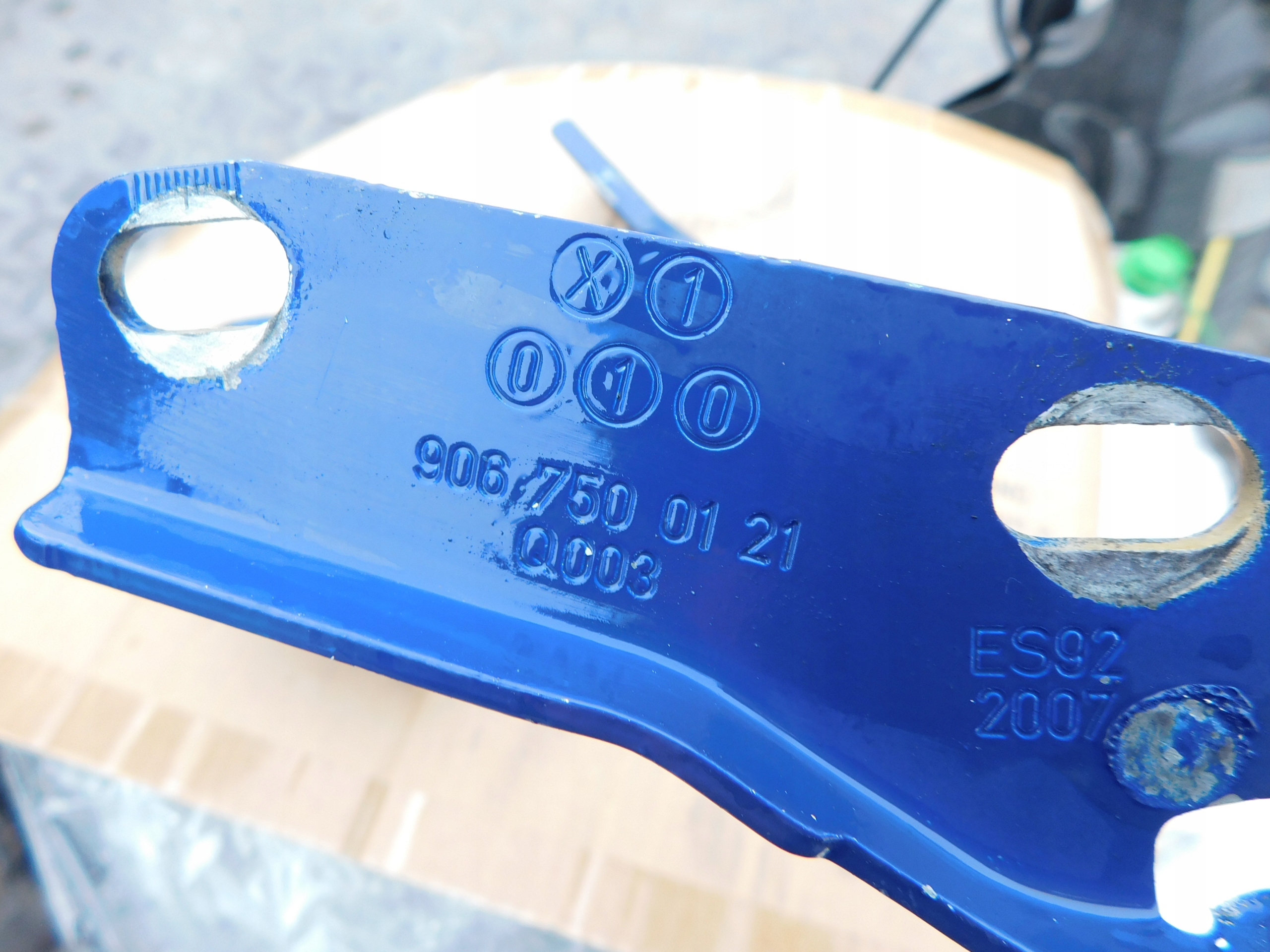 Sprinter 906 VW Crafter hinge - bonnet hinges KOMPLET 2 szt ORYG GRANAT