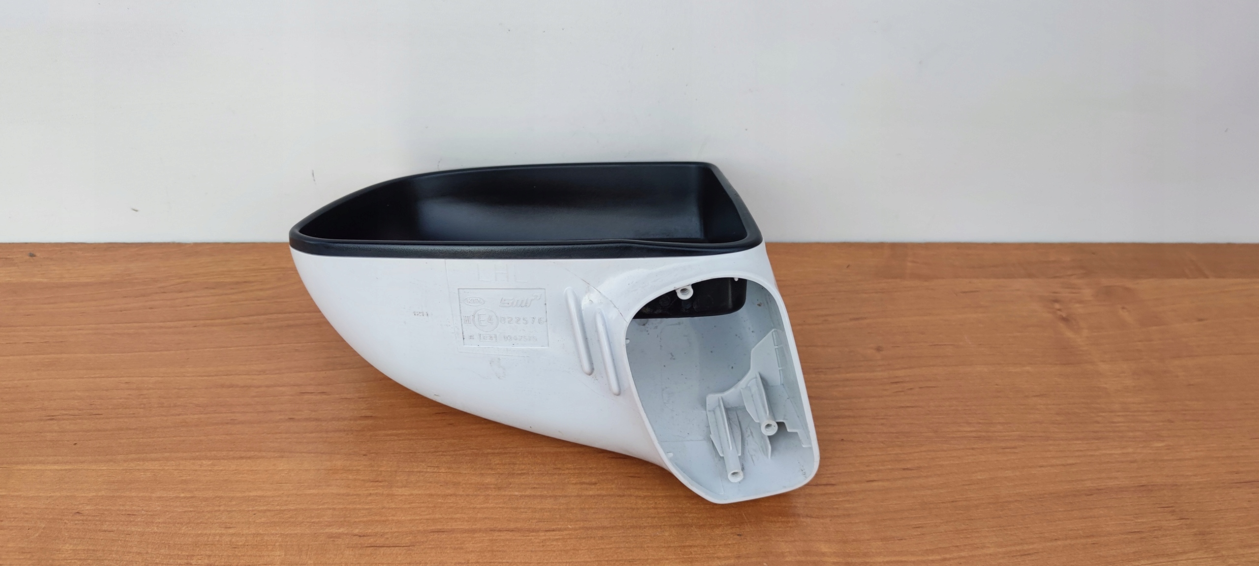 KIA CARENS III left cover mirrors cap