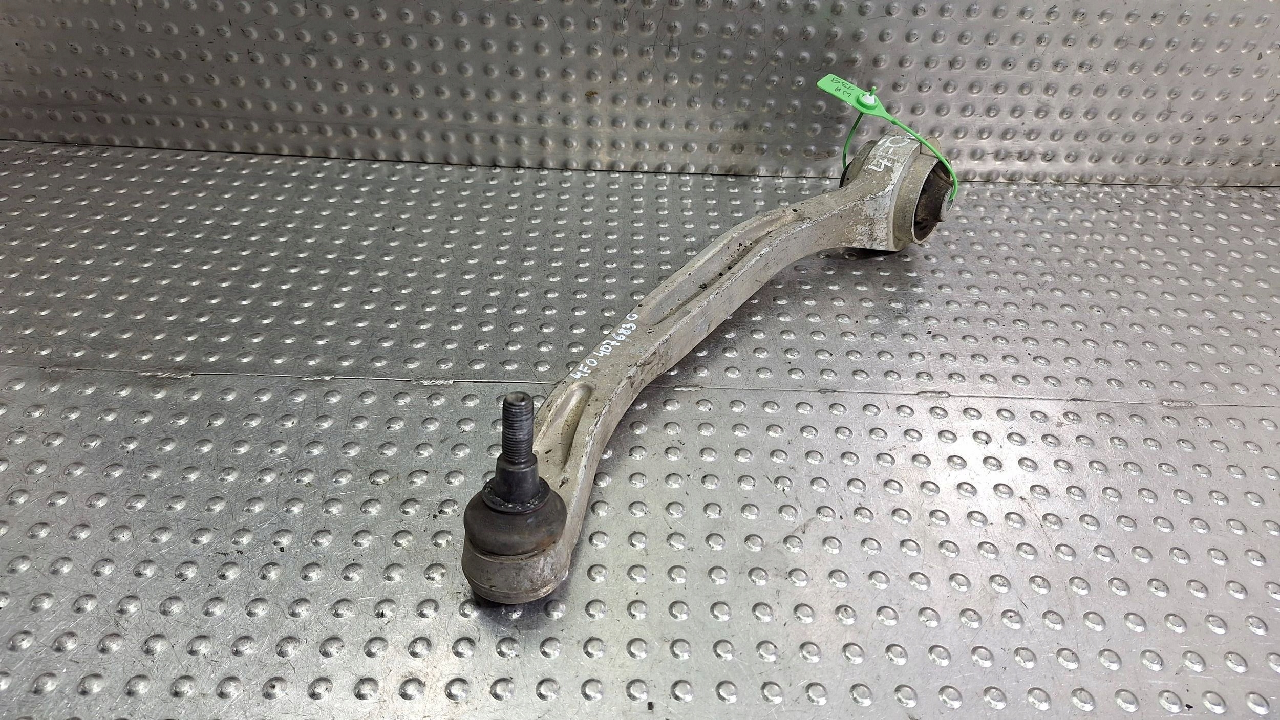 arm left front 4F0407693G AUDI A6 C6