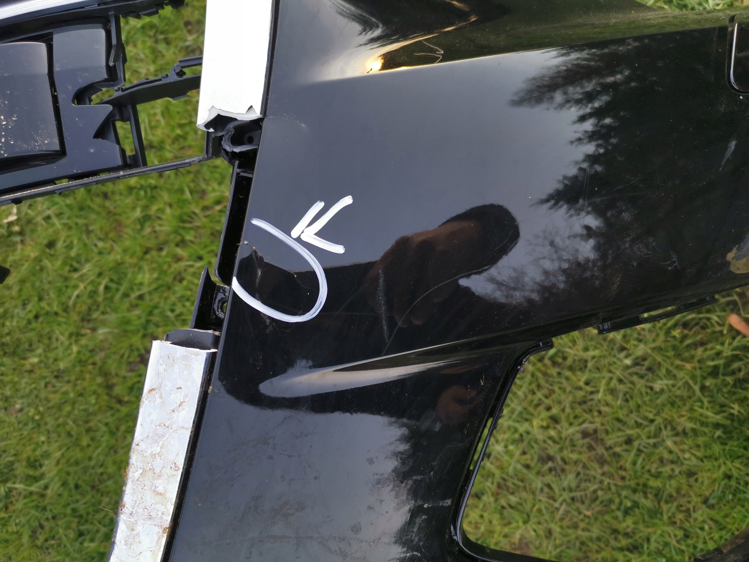 branik prednji dio prednji perač AUDI A6 C8 4K0807437