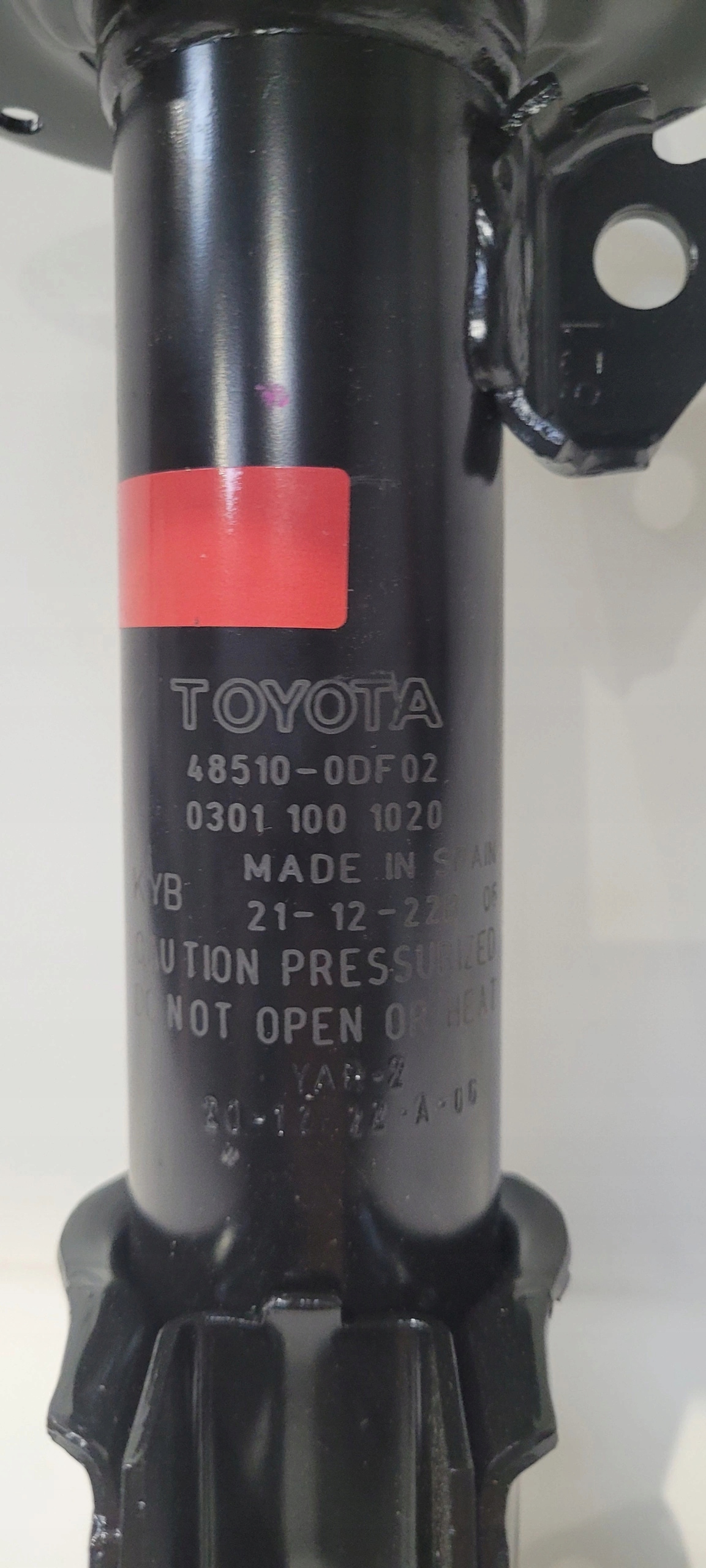 shock absorber right front TOYOTA YARIS III new ORYG