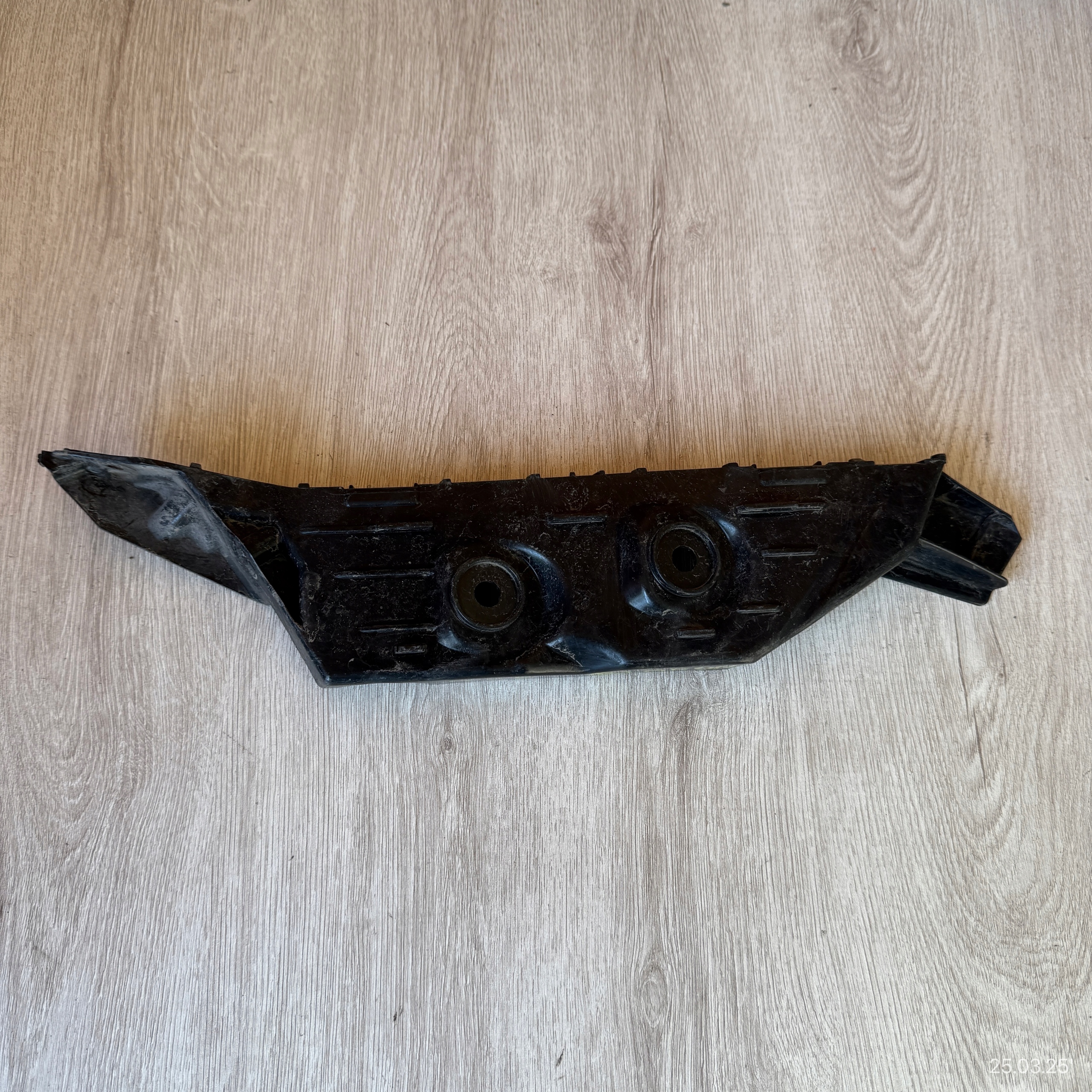 bumper bracket rear right SEAT ARONA 6F9807394B