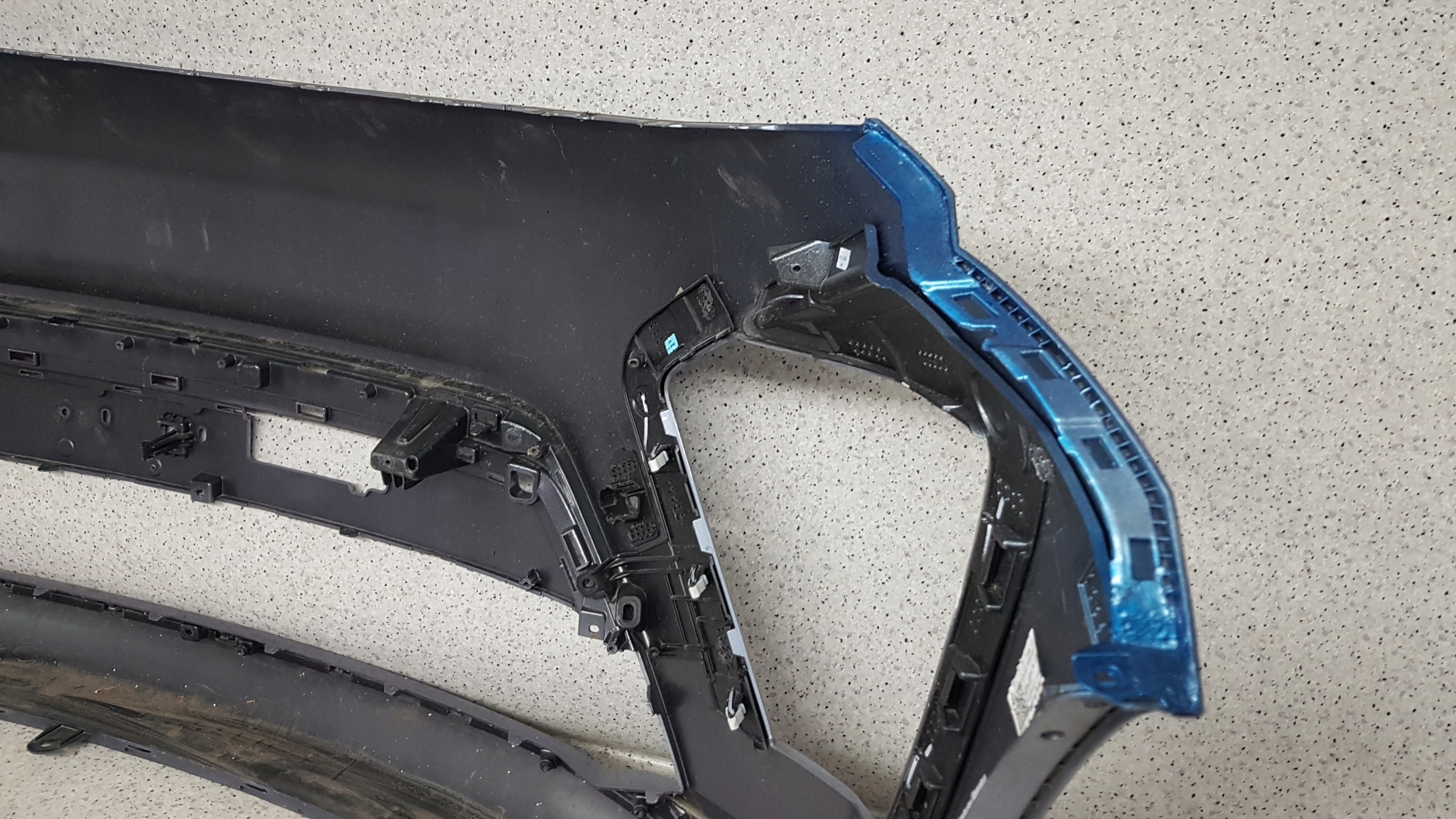 HYUNDAI KONA 2 II EV 2024 - bumper front 2385