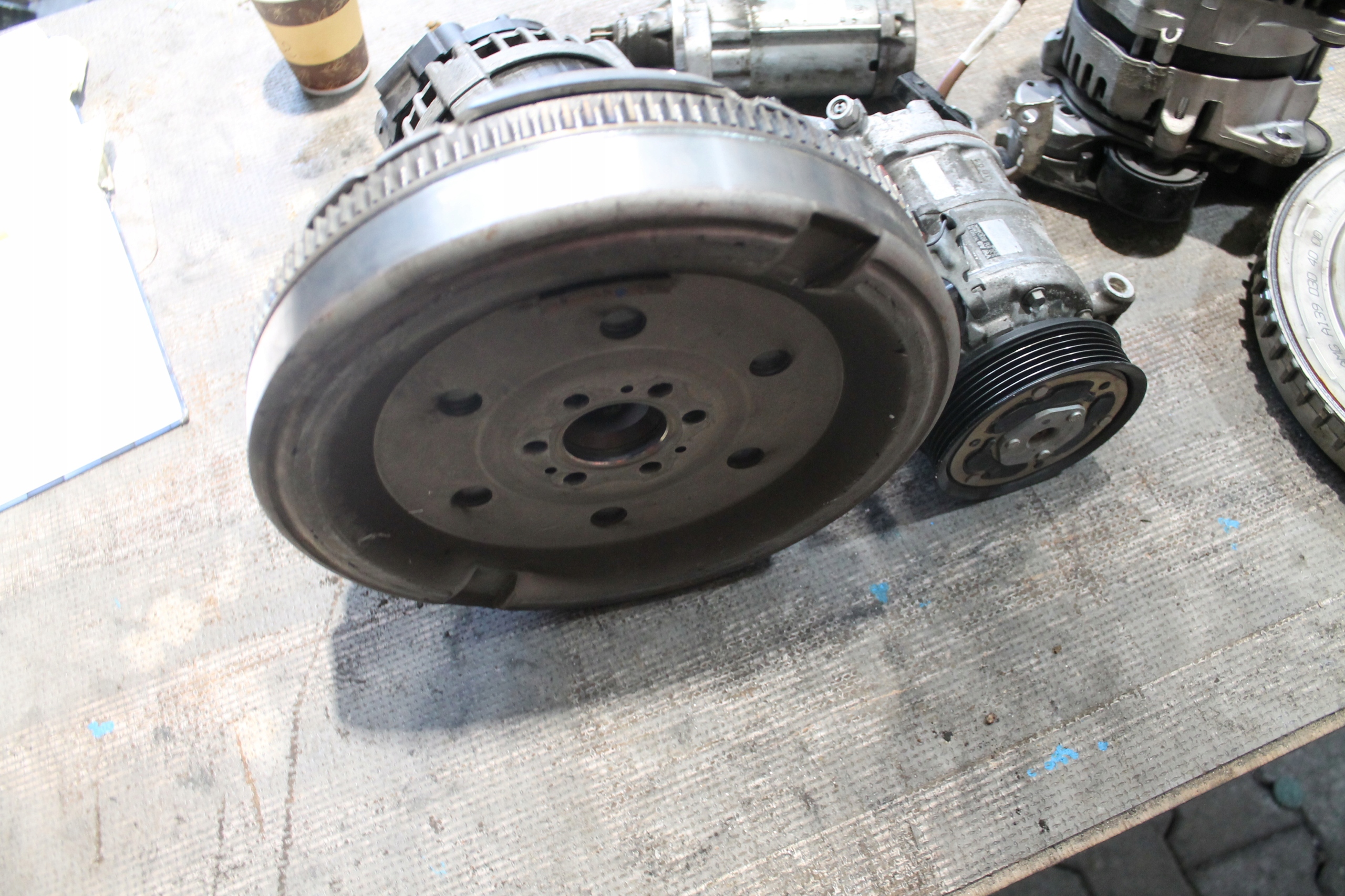 2866. wheel flywheel VW SKODA 05E141015D