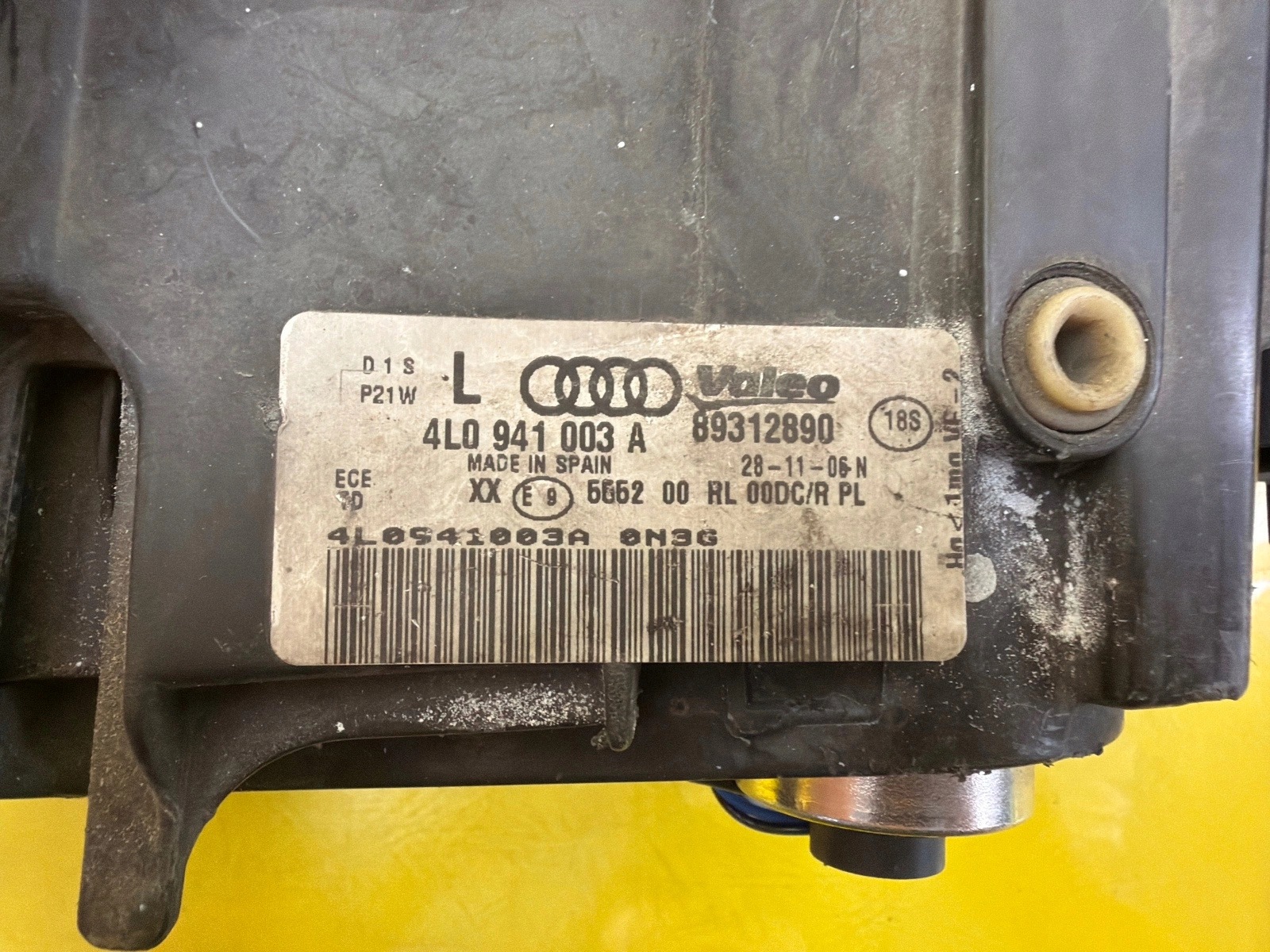 light left Audi Q7 4L 4L0 05-09 Xenon 4L0941003A