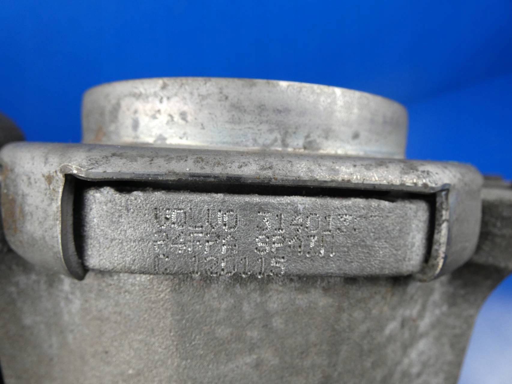 VOLVO V60 and S60 II XC90 XC60 S90 V90 2.0 D4 engine mount
