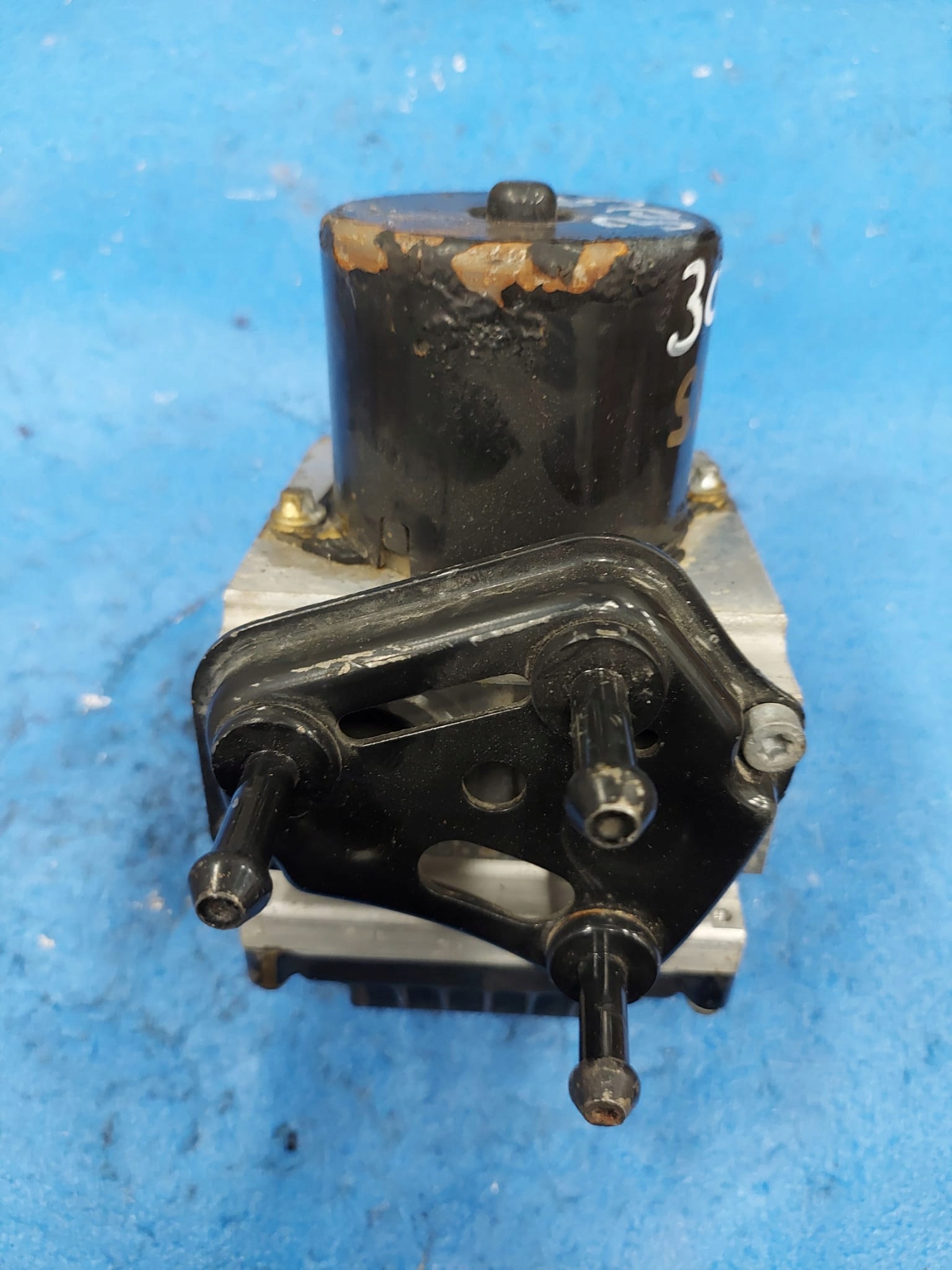 szivattyú ABS VW PASSAT B6 3C0614095Q