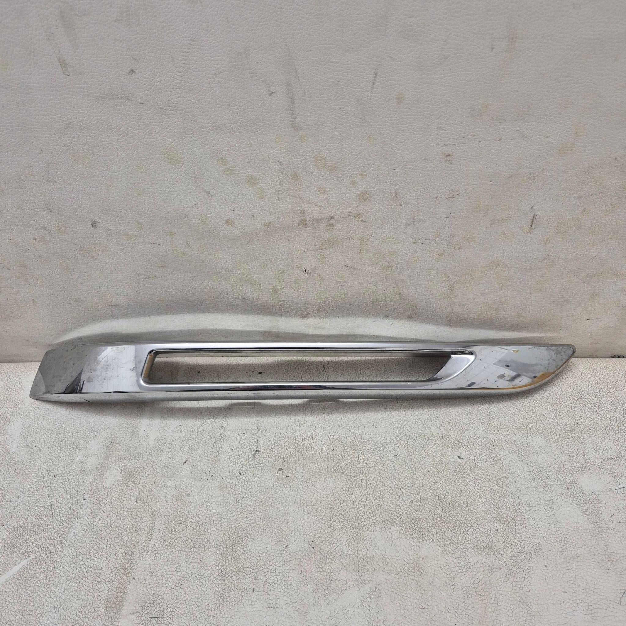 MERCEDES GLK X204 LIFT 12- grid CHROM of a bumper left front